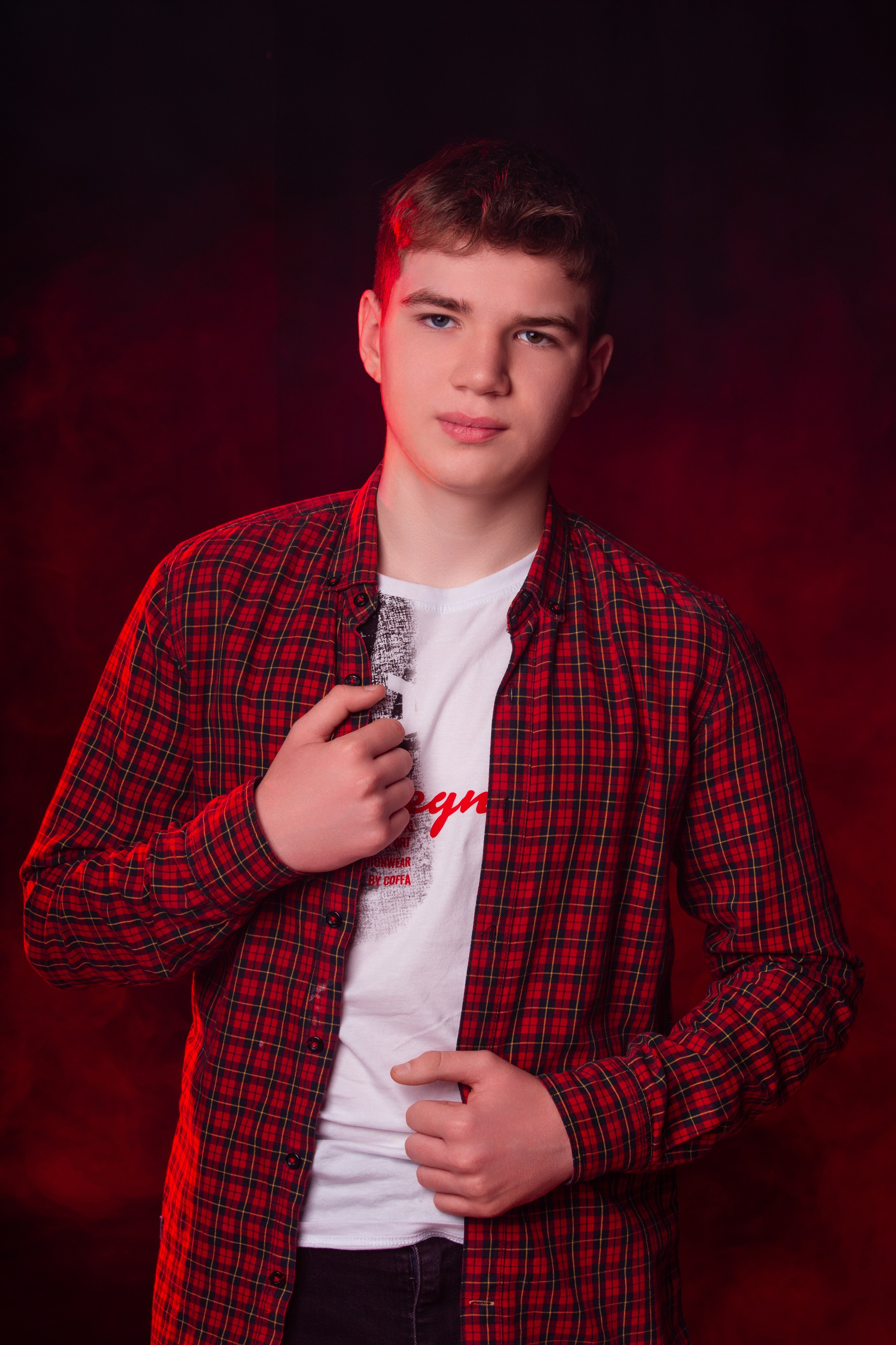 СЪЕМКА ПОРТРЕТОВ НА ЧЕРНОМ ФОНЕ + ДЫМ. ТВОЙ АЛЬБОМ / ТВОИ ПРАВИЛА