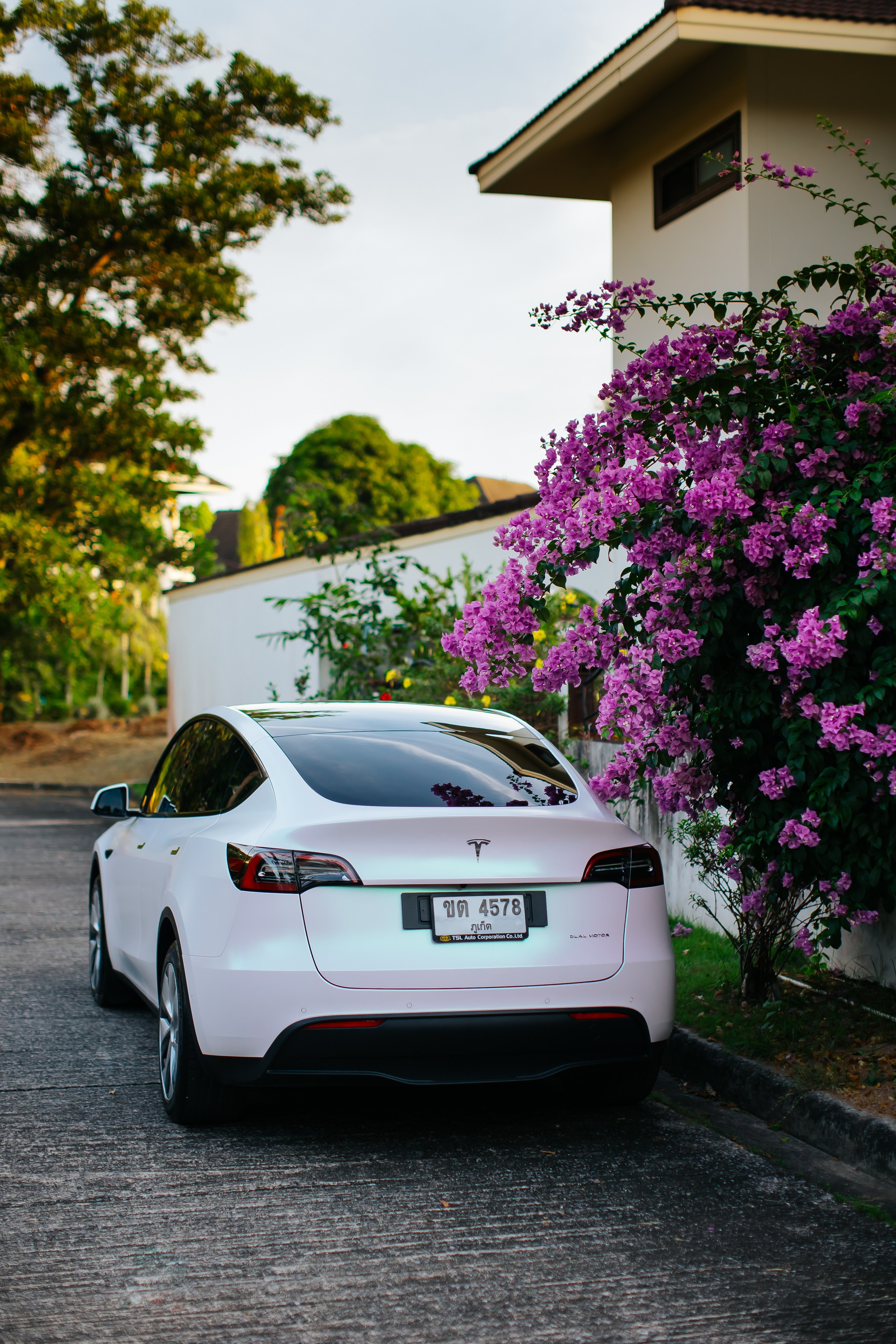 Tesla Model 3 Pearl. Фотограф в на Пхукете Сергей Войлоков