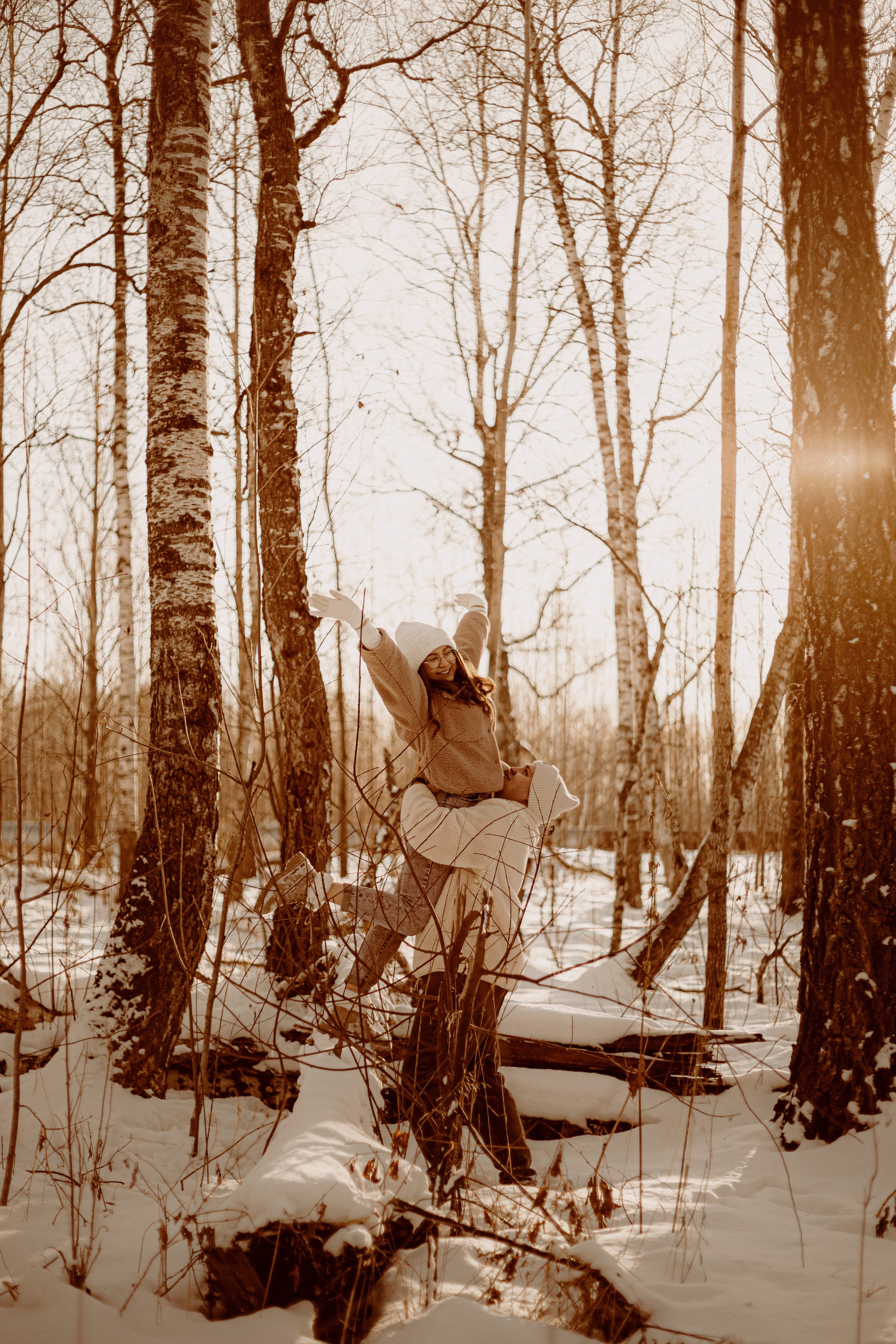 Тепло в зимнем лесу. Арт-фотограф Крис Л. в Тобольске: портрет, семейные, свадьбы