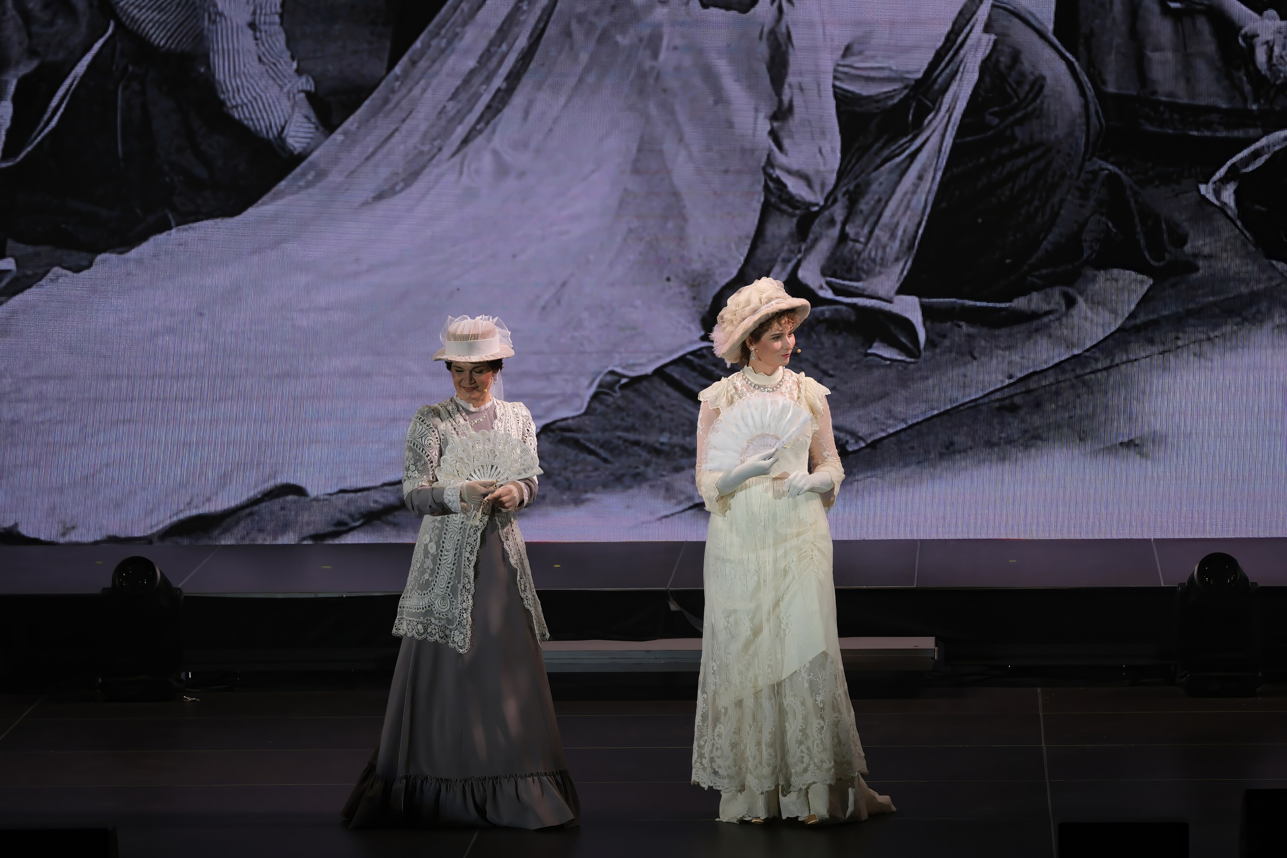 Подиумный спектакль «Стиль Надежды». Добро пожаловать в студию «Цифровой скульптор»  где искусство встречается с технологиями!