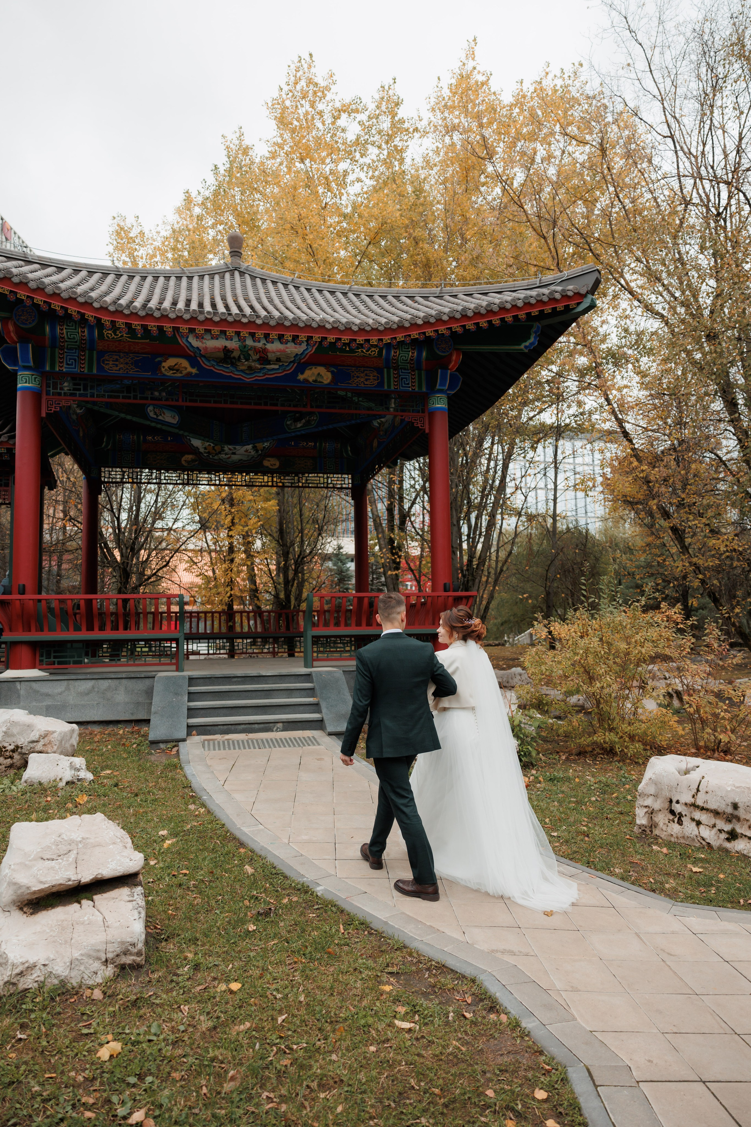 Константин и Дарья, ЗАГС ВДНХ, отель Soluxe, ресторан «Антик». Свадебный и репортажный фотограф (Москва, Королев и другие)