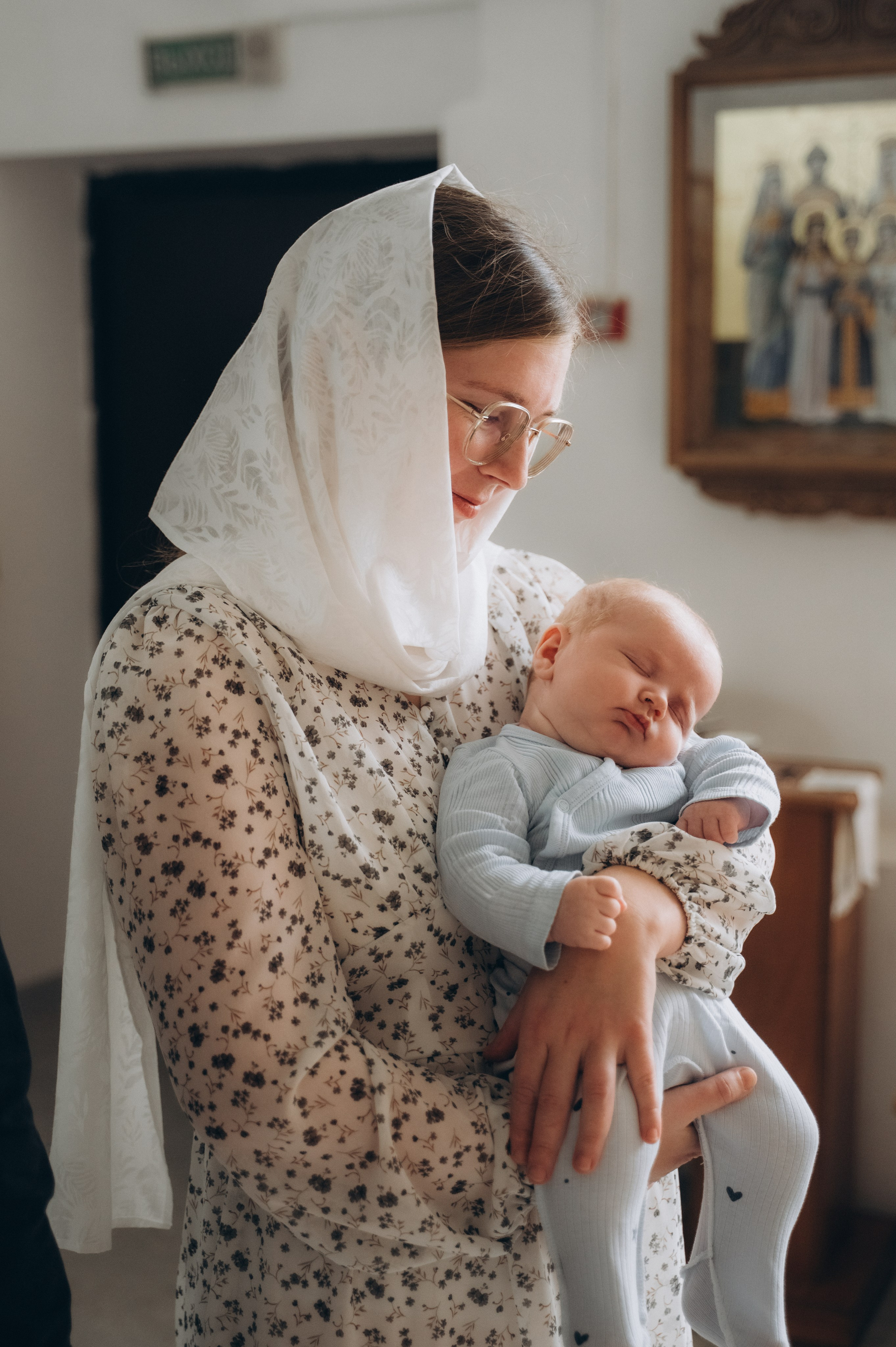 Крещение Ромы (Приход храма святой Равноапостольной княгини Ольги). Семейный фотограф в Минске Дарья Дреко