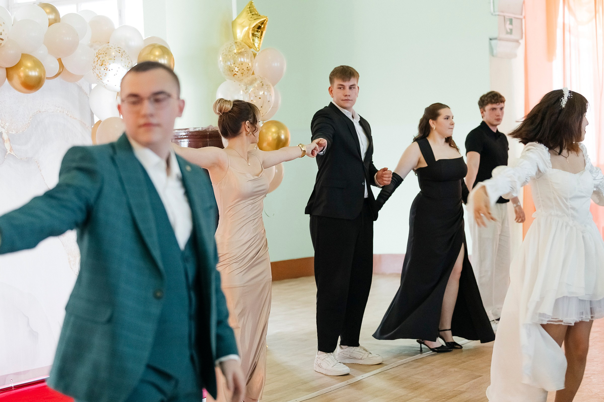 Выпускной вечер СОШ № 10. Семейный и свадебный фотограф в Москве Леванова Александра