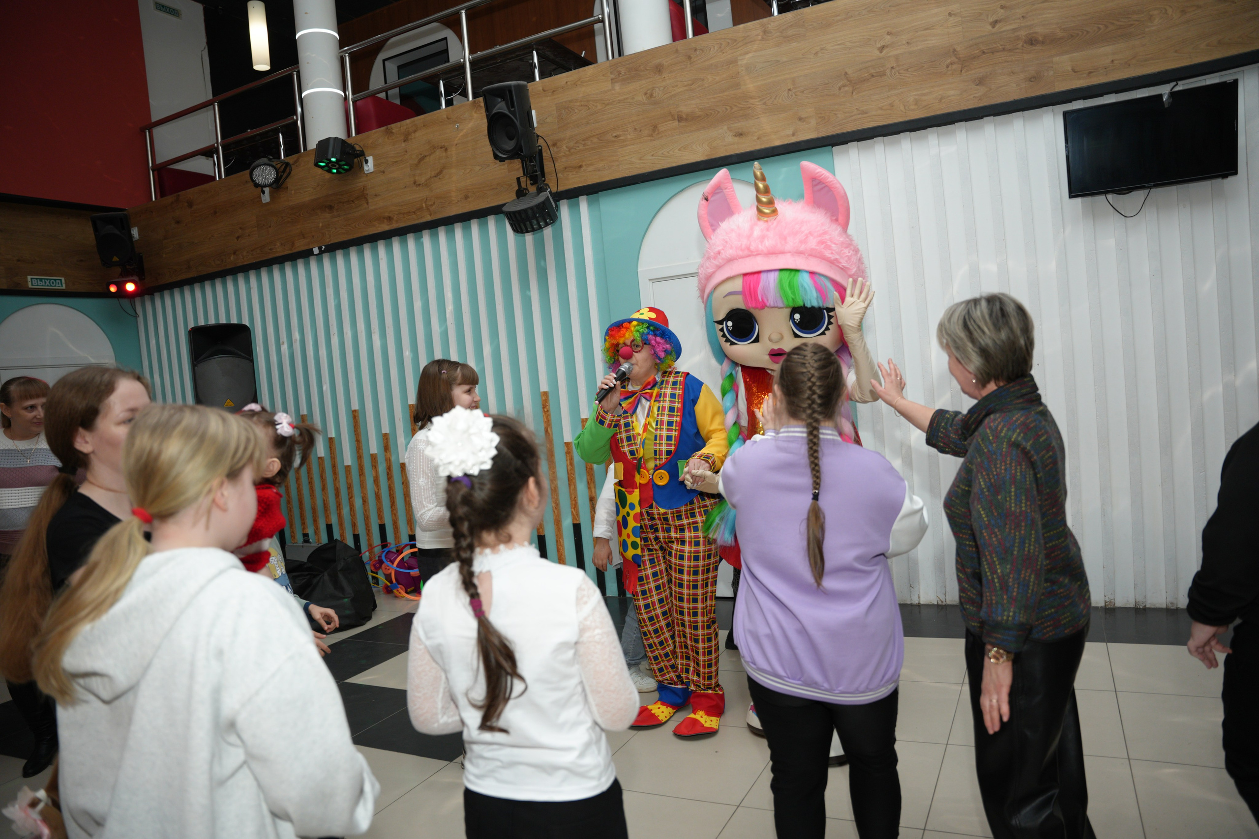 Социально —благотворительная акция «Ты в этом мире не один», посвященная Международному дню инвалидов. ВЫПУСКНЫЕ АЛЬБОМЫ, Школьный фотограф, семейный и свадебный в Саратове и области Ольга Плаксина