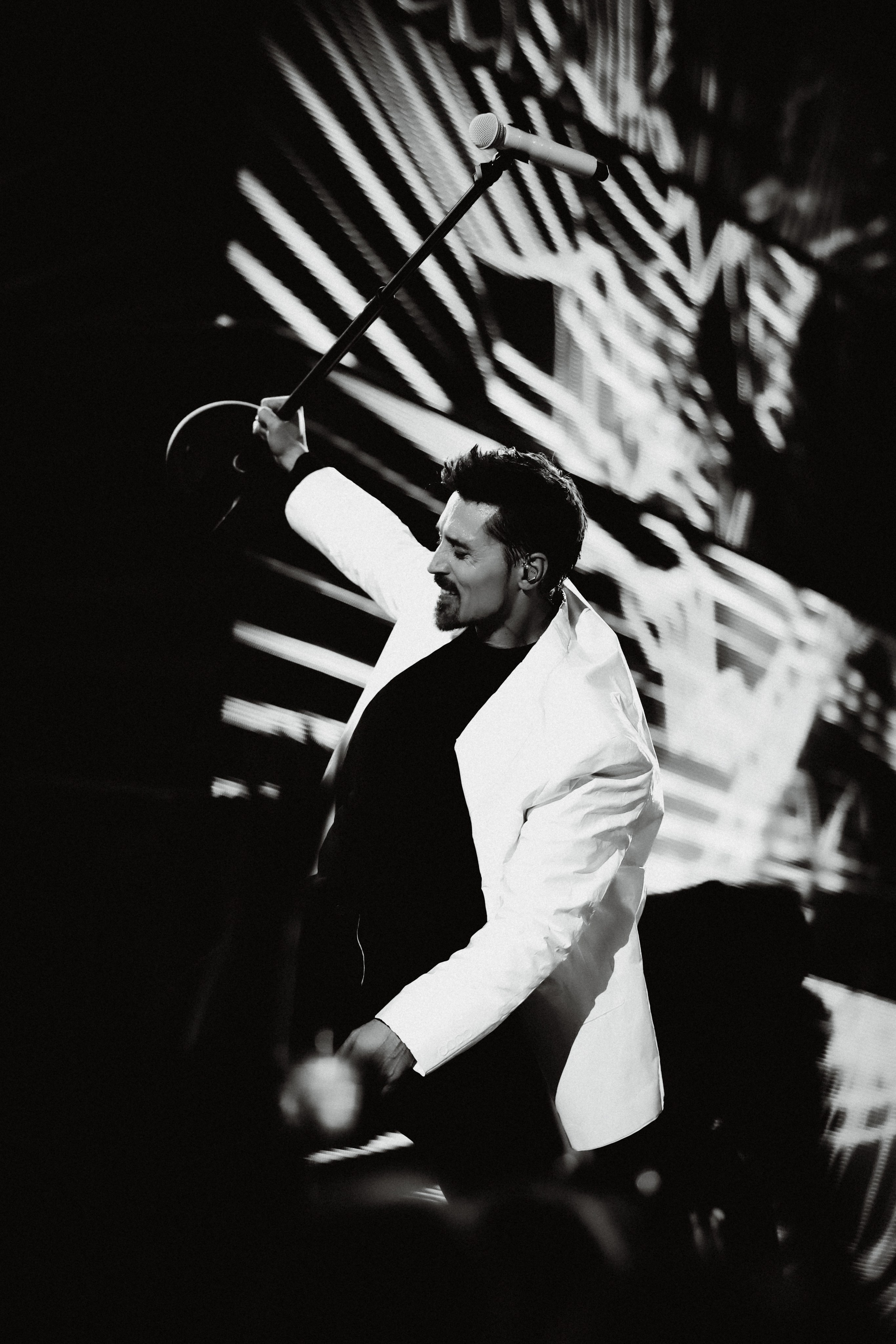 Концертная съёмка: эмоции и энергия в кадре. Профессиональный фотограф звезд, концертов и спортивных событий