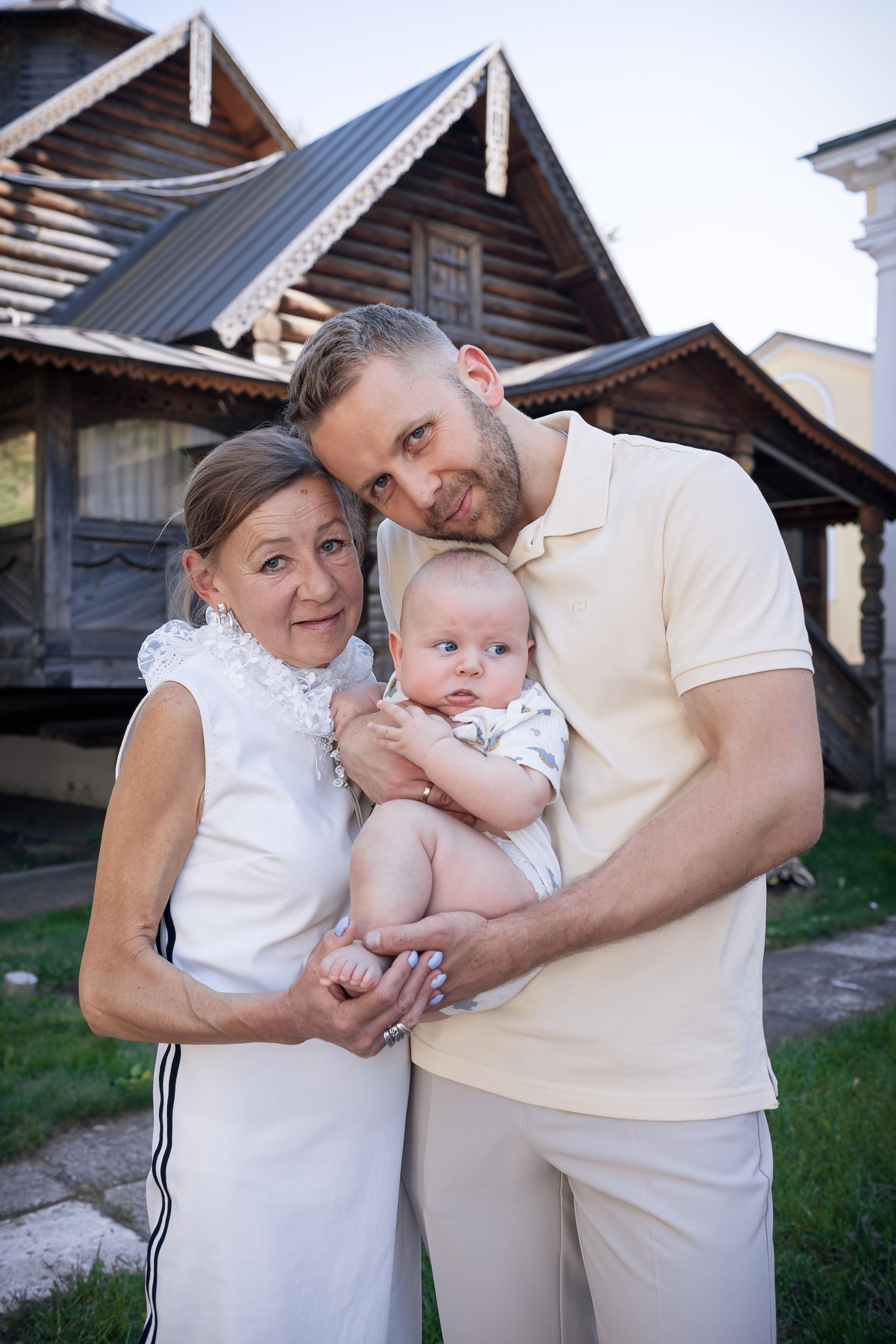 Крещение в Храме Успения Пресвятой Богородицы в Косино. Профессиональный фотограф в Москве и Мо Мария Шантарёва