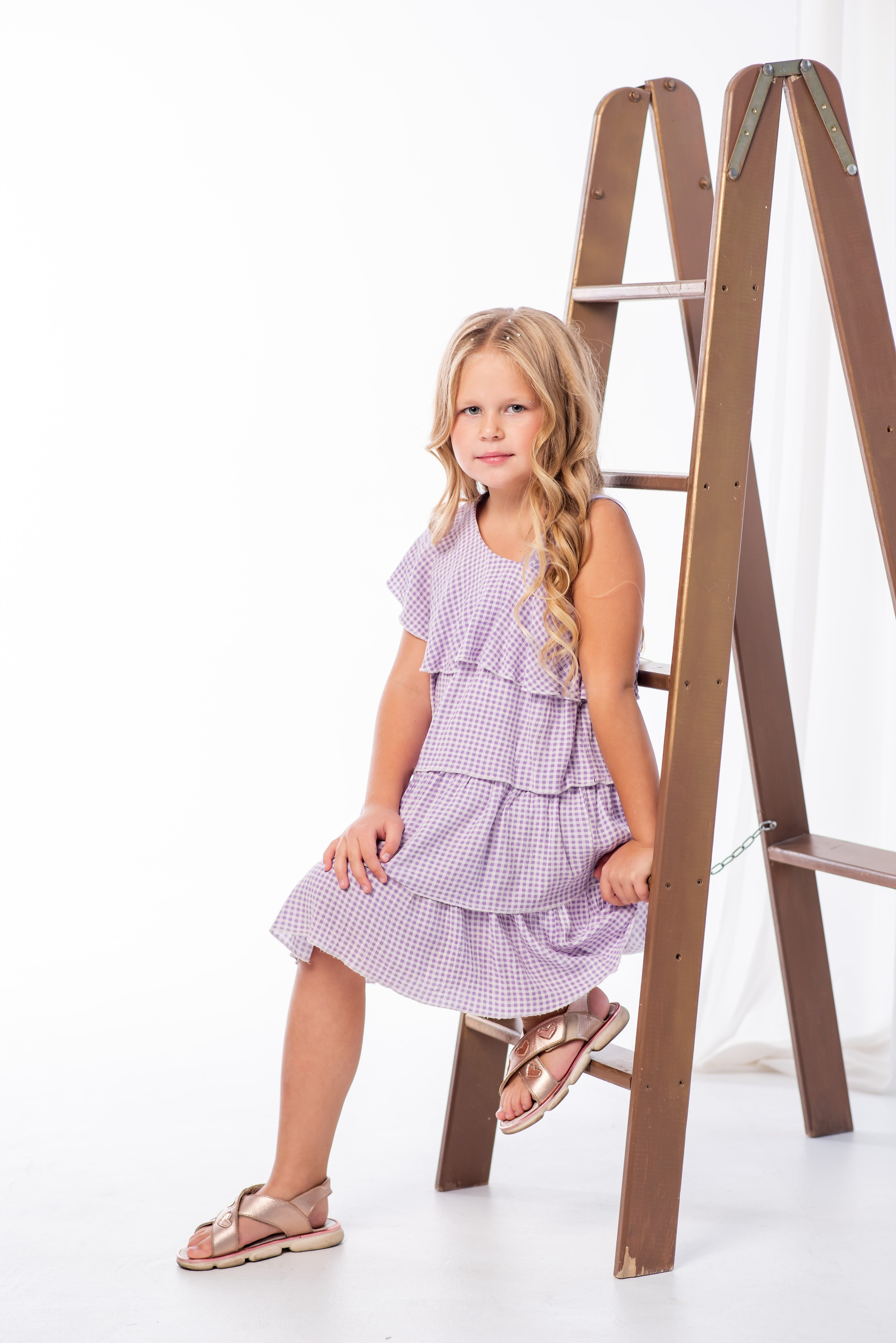 Александра. Выпускные альбомы в Севастополе, Крыму и Екатеринбурге