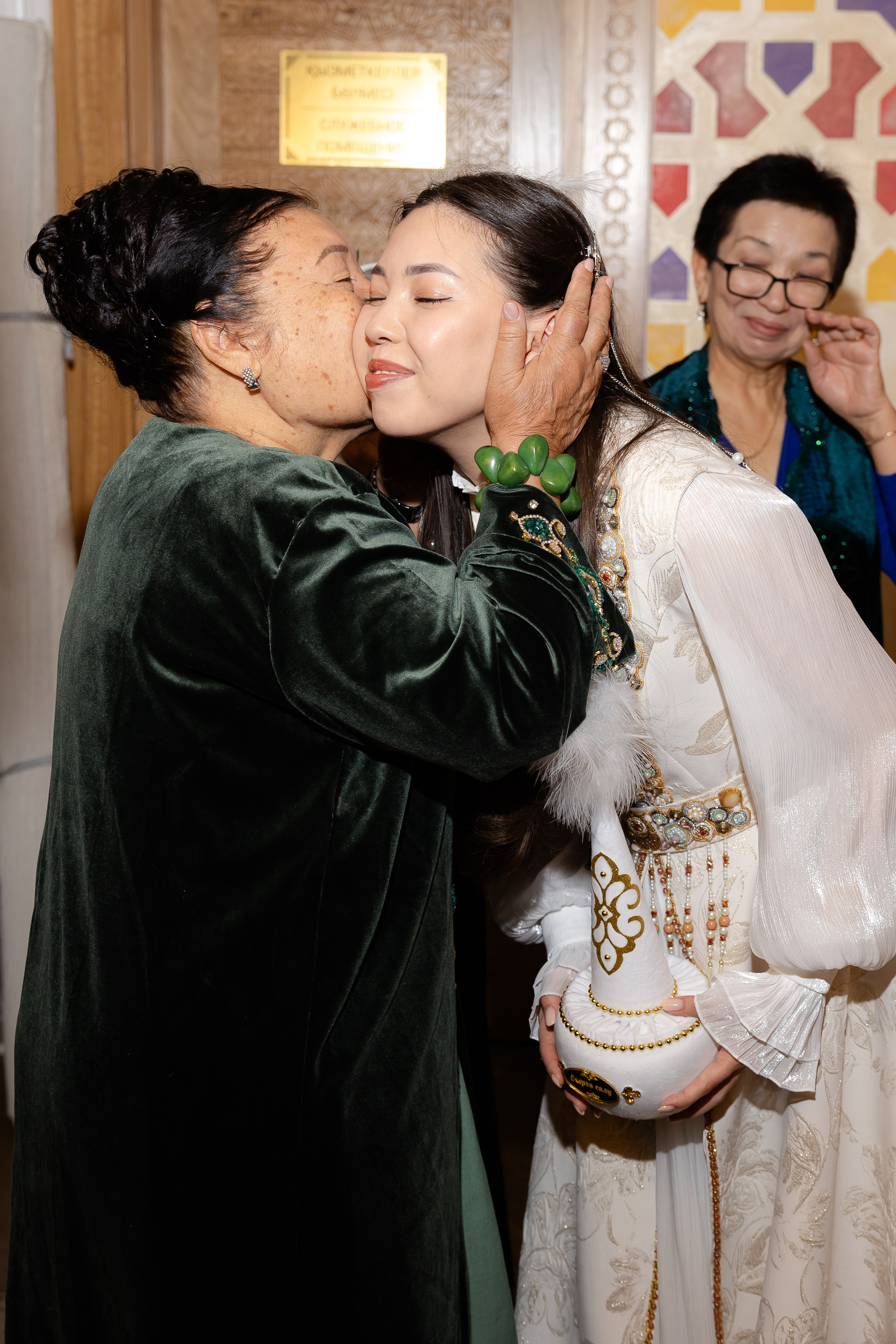 Assel Uzatu. Galam media