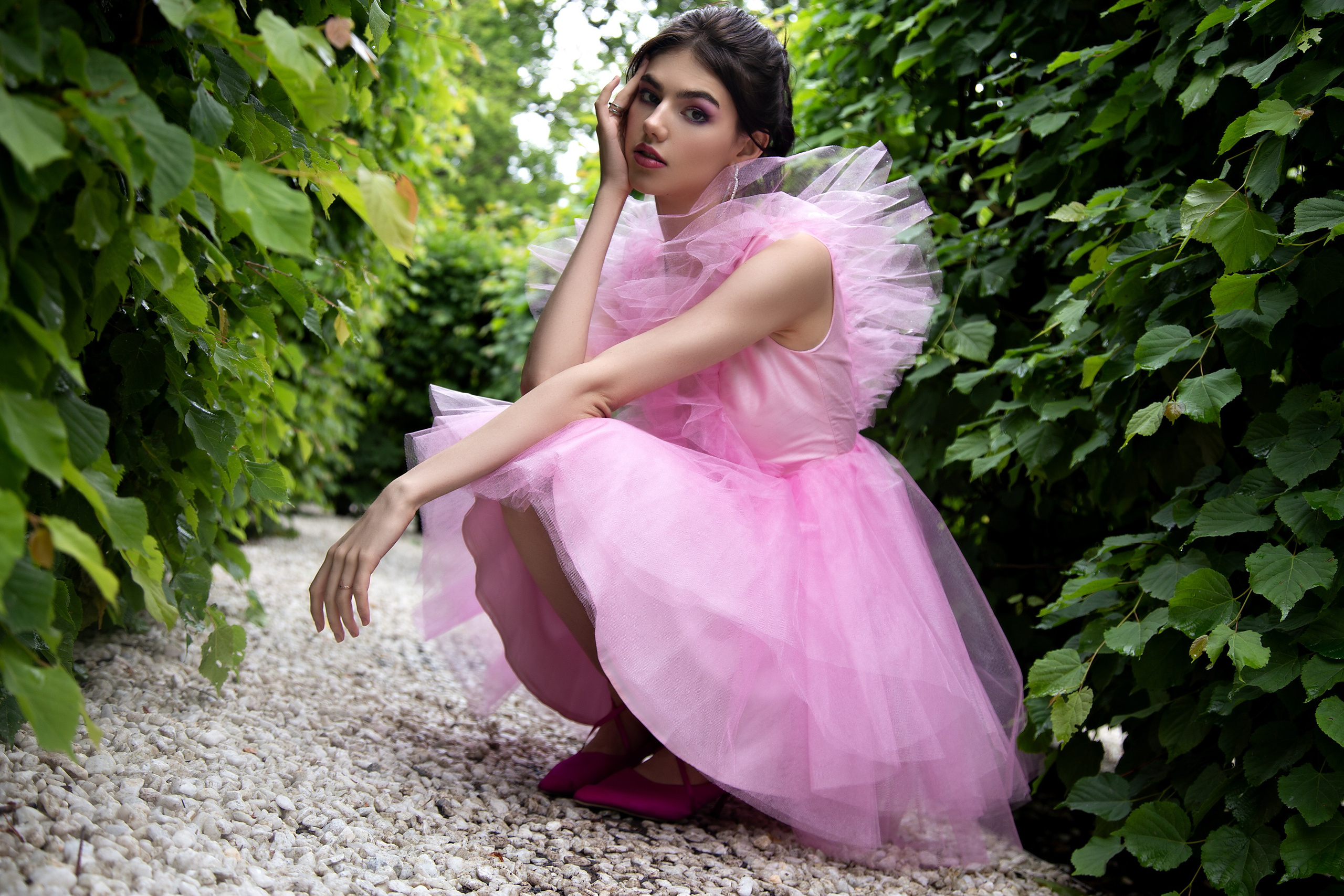 Fashin съемка на улице. Портретный Студийный и уличный фотограф Москва. Индивидуальные, Семейные, Беременность, Будуар, Каталог, контент съемки для блога и бизнеса