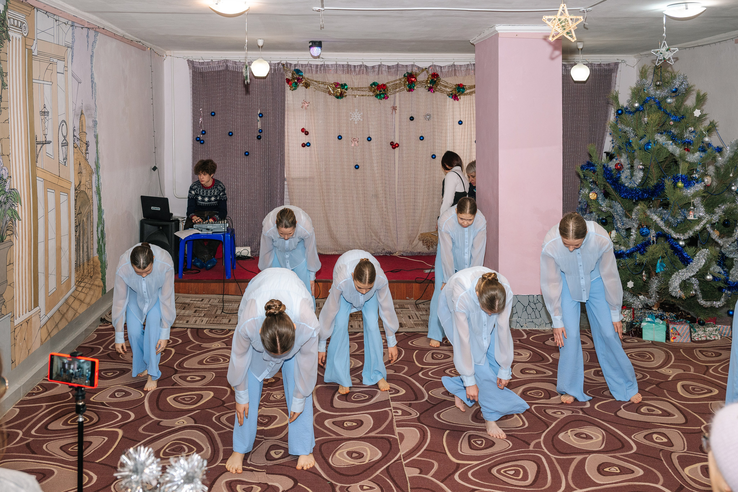 Новогодняя ёлка 2026. Семейный клуб «Открытый город»