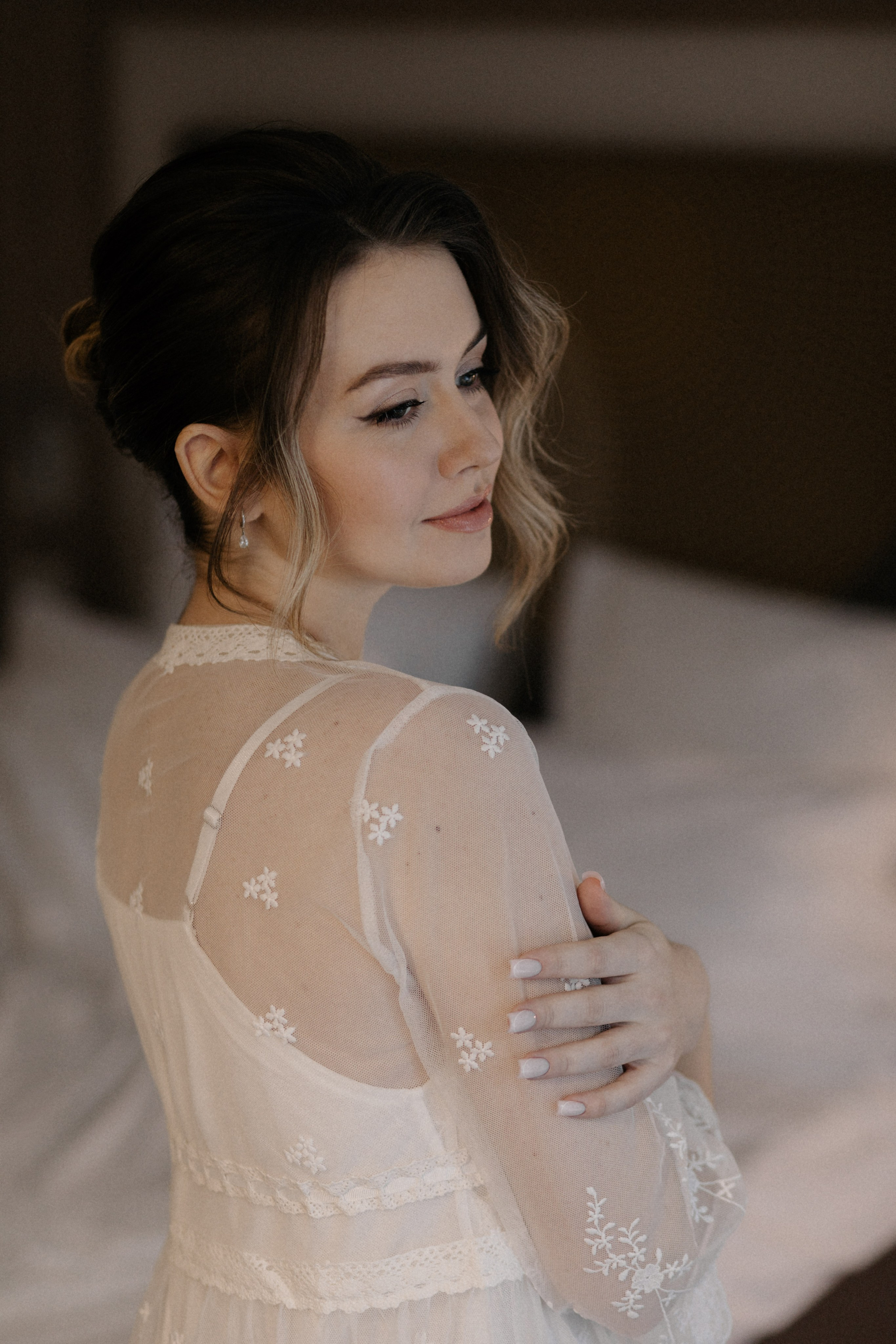 Ксюша и Илья. Утро в отеле роспись в Birds. Свадебный и портретный фотограф в Москве Анастасия Масюк