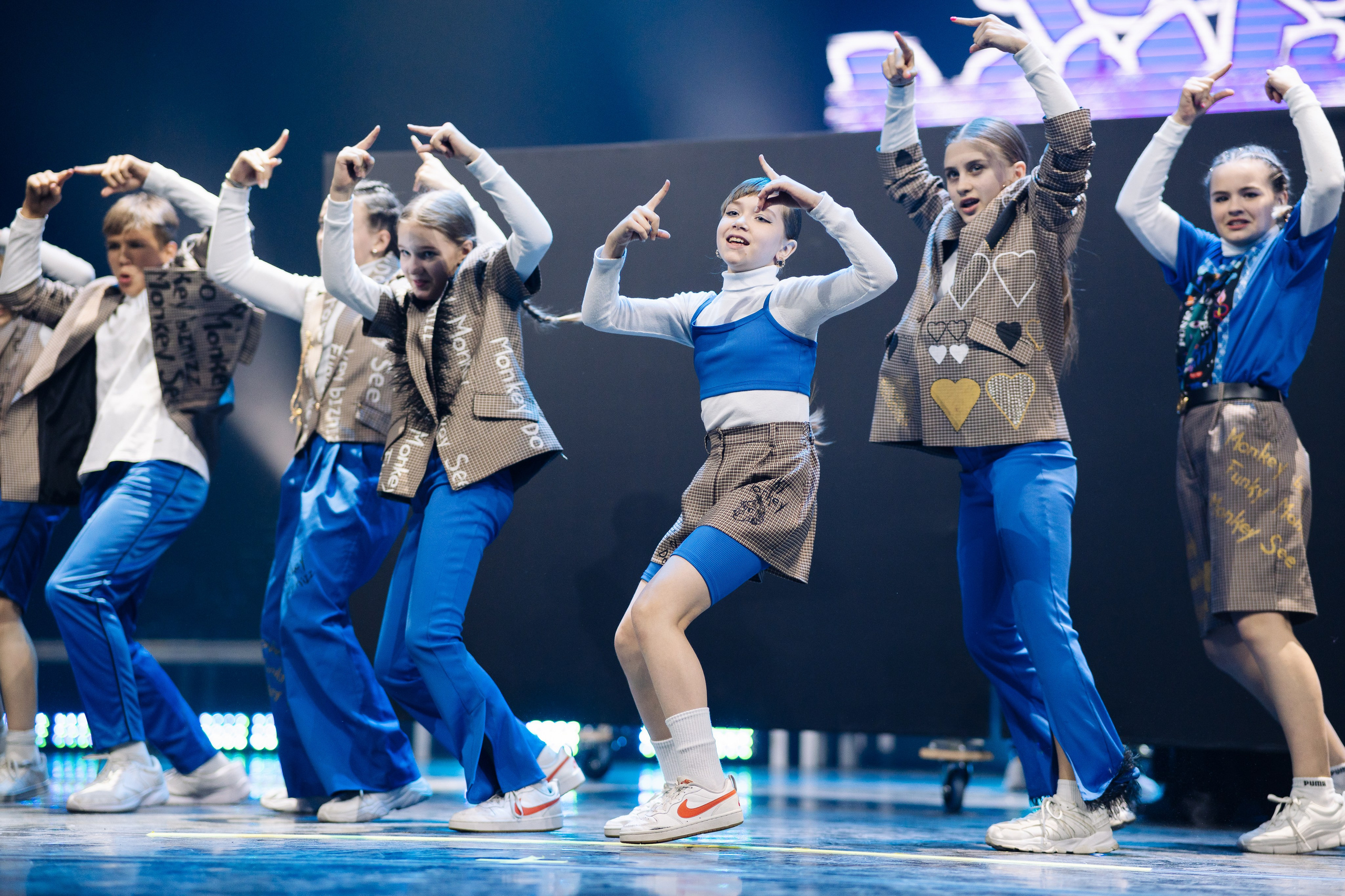 Harleen Joker's dance studio. Репортажный фотограф Красноярск Алекс Чампакхам