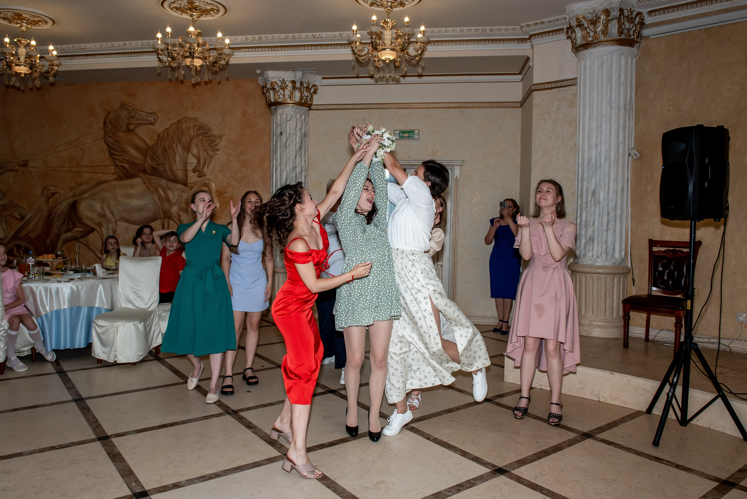 Данил и Анастасия. Свадебный фотограф в Новосибирске. Александра Верхушина