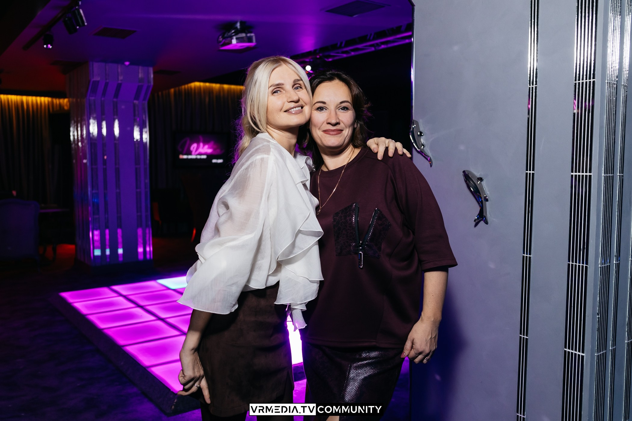 Выходные в караоке-баре «Volna»