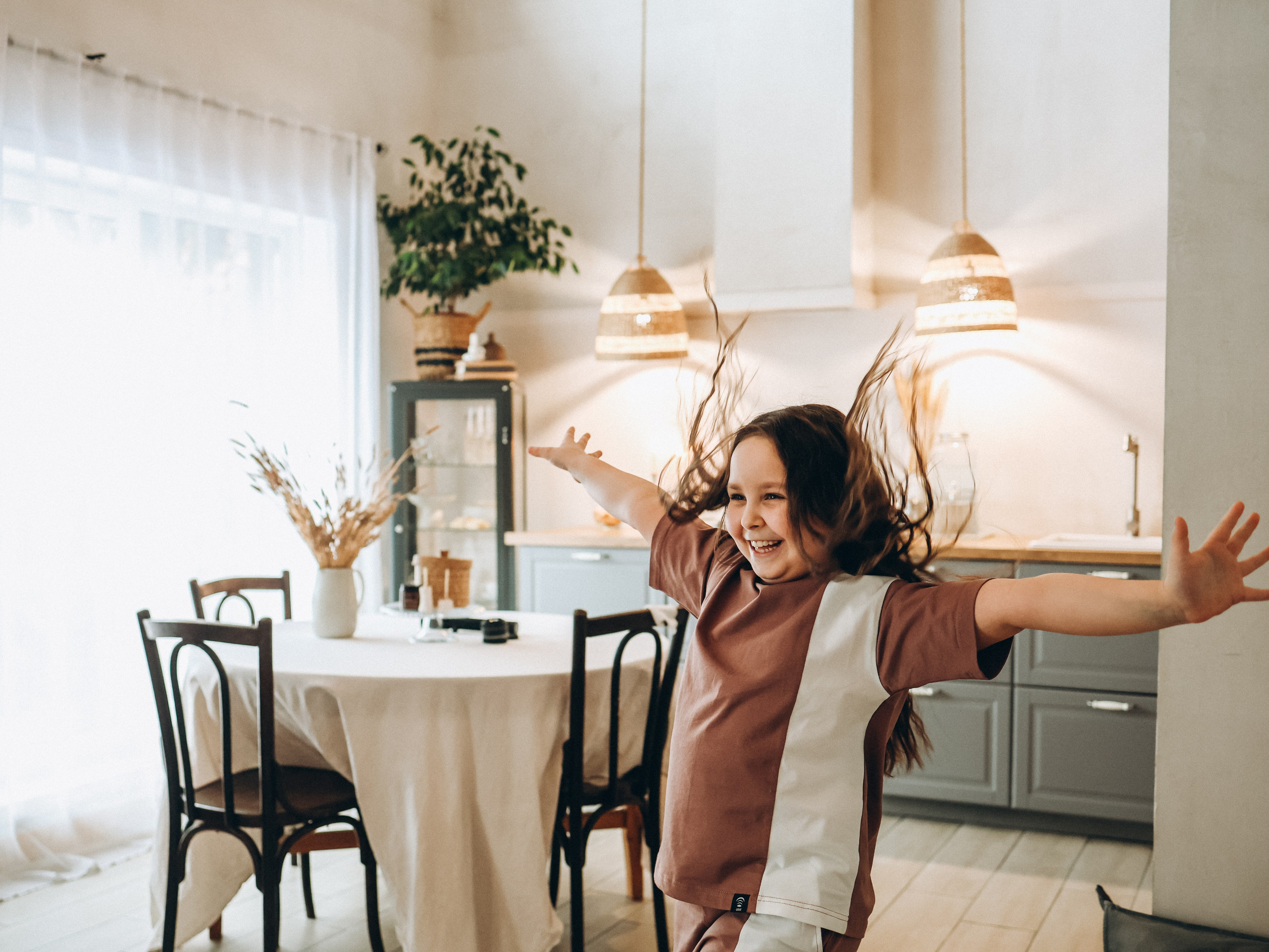 Семейная фотосессия с малышом, с новорожденным, фотосессия в Екатеринбурге, фотосессия в доме, домашняя фотосессия в стиле лайф, фотосессия. Семейный и детский фотограф в  г. Екатеринбурге Холодова Юлия