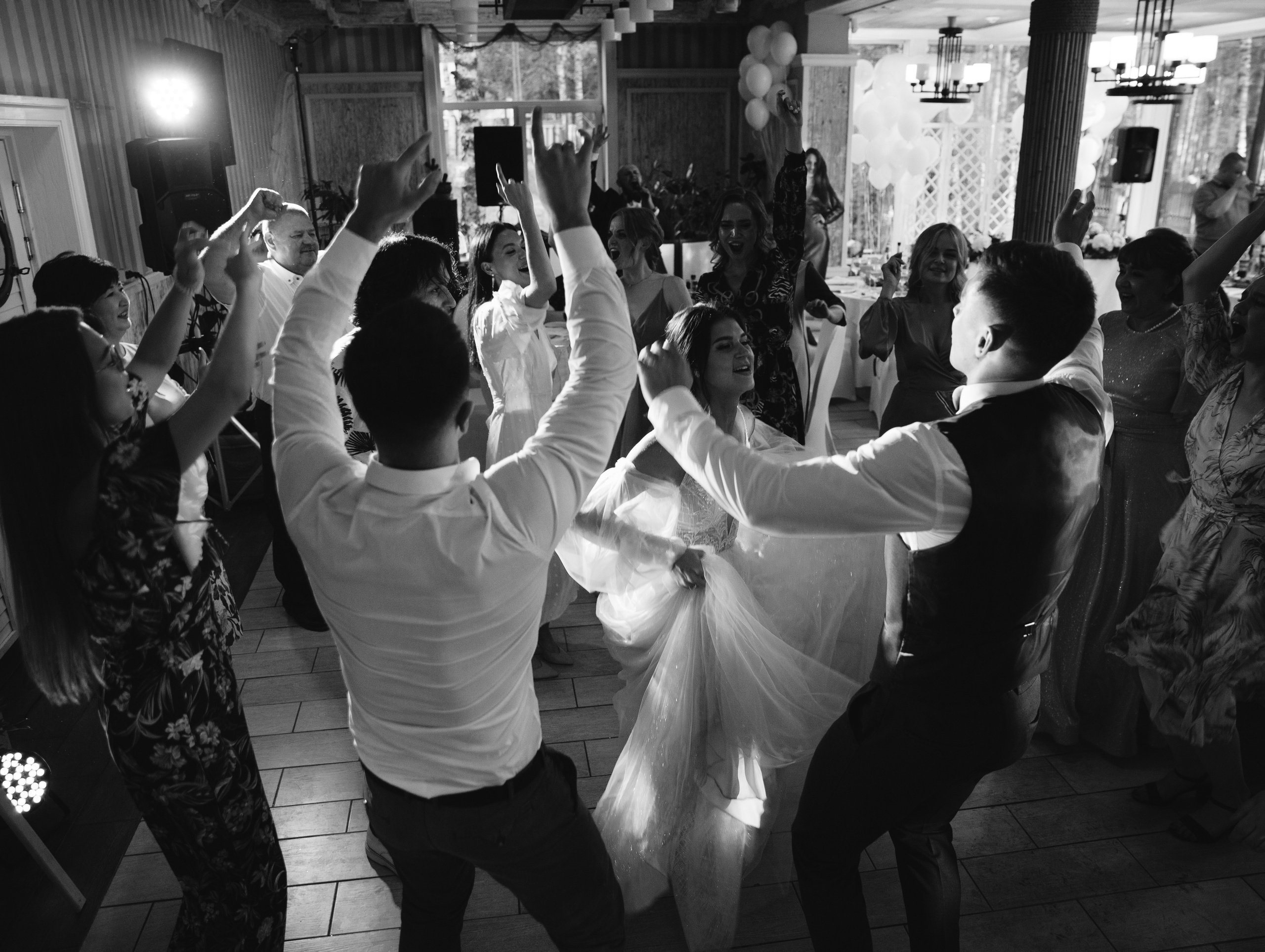 Anton & Polina — Saint-Petersburg (Russia). Richard and Irene - Destination wedding photographer