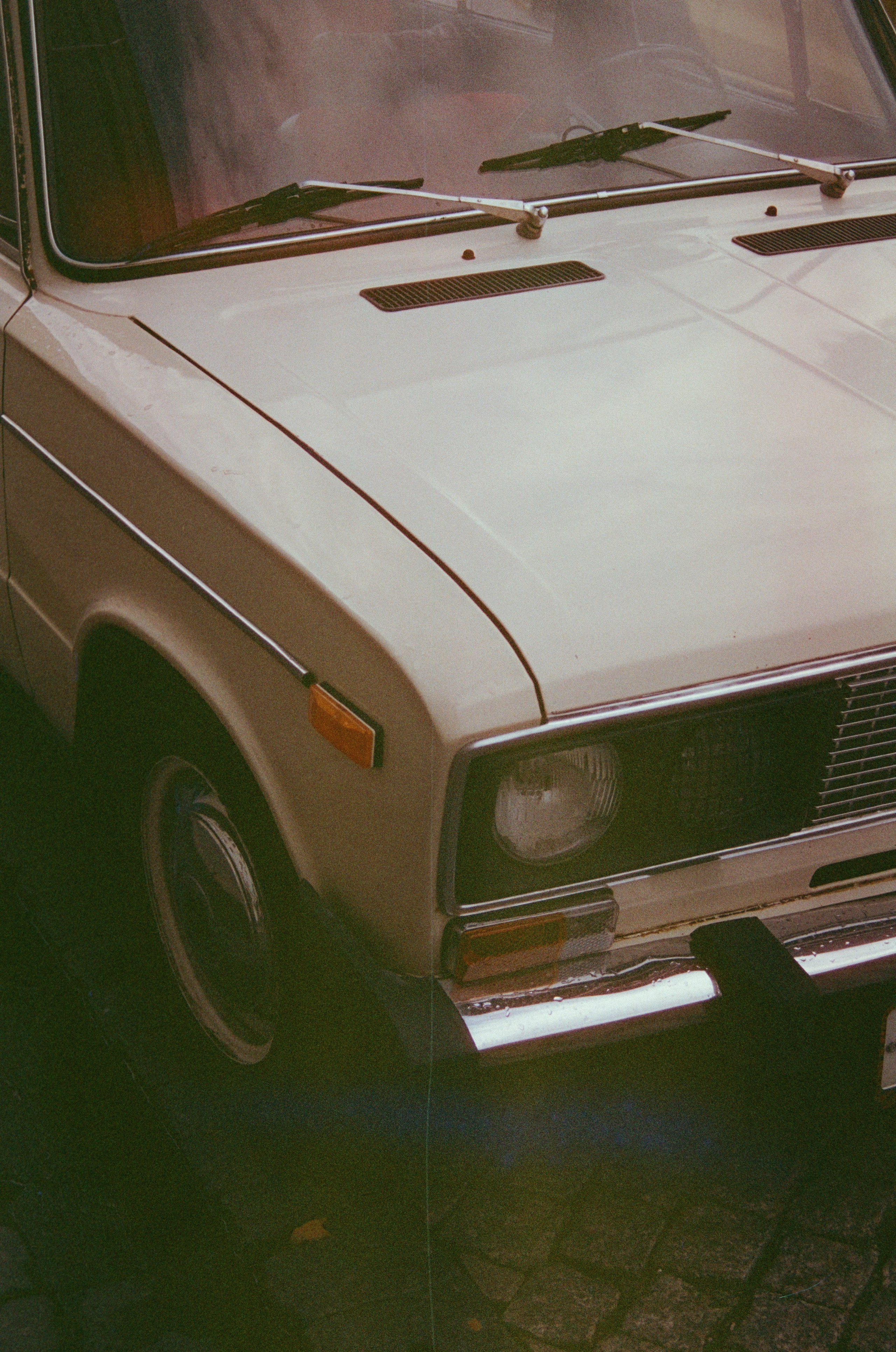 CARS. ANNA — PHOTOGRAPHER