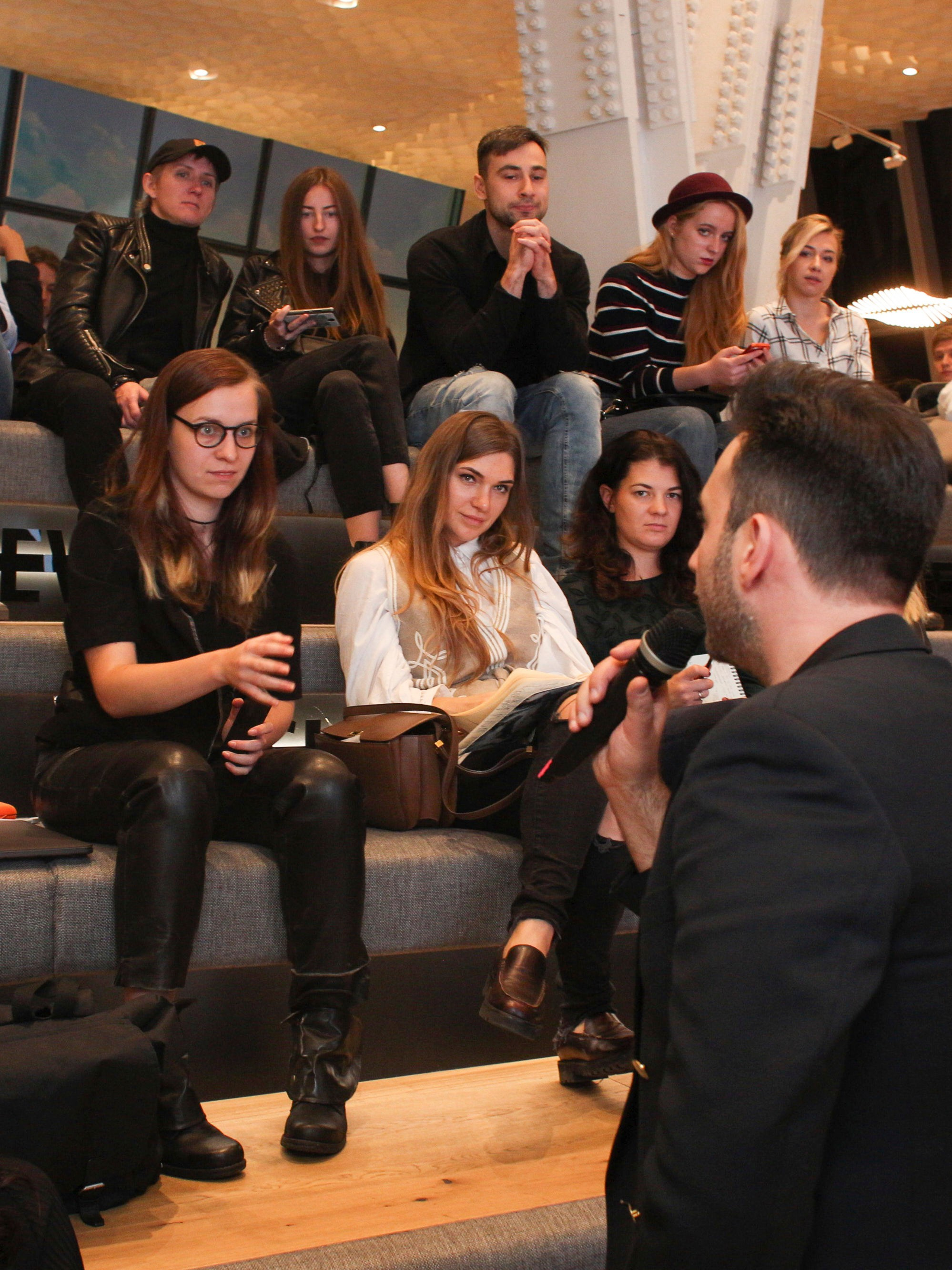 Фотоотчеты с выставок/конференций. Владимир Спивак — фотограф, дизайнер, продюсер | Основатель бегового клуба Spivak Run