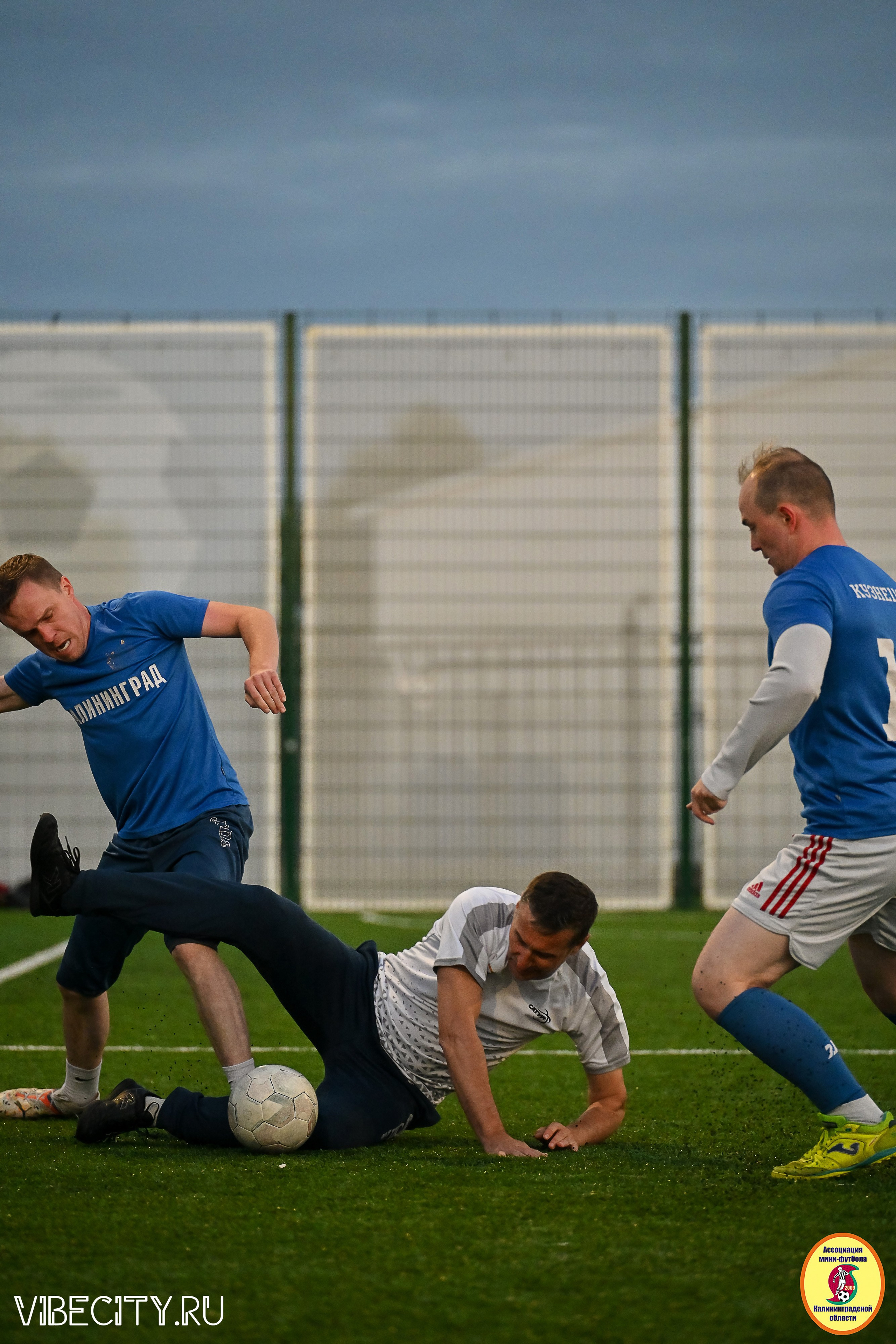 ИГРЫ МИНИ-ФУТБОЛЬНОЙ И КОРПОРАТИВНОЙ ЛИГИ. VIBECITY.RU Вайб Сити Ру Фоторепортажи Фотоотчеты Калининград