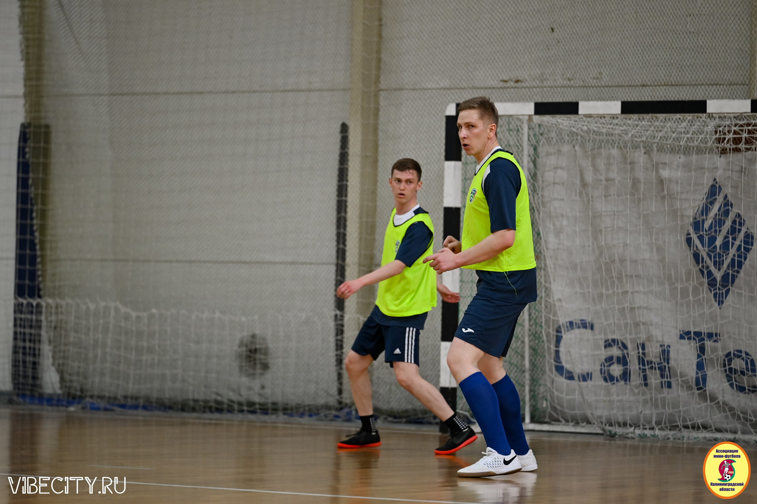 8 тур Корпоративной Бизнес-Лиги по футзалу. VIBECITY.RU Вайб Сити Ру Фоторепортажи Фотоотчеты Калининград