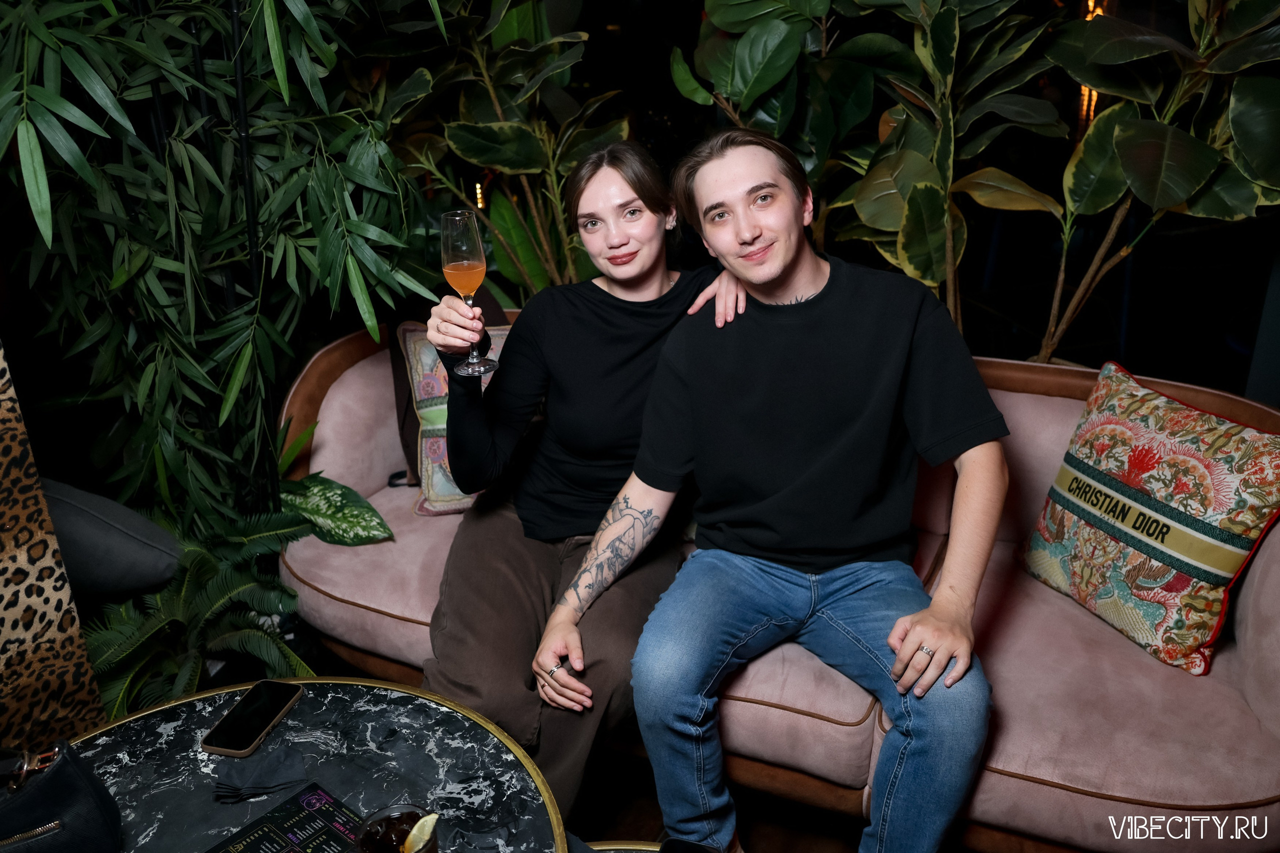 DOUBLE U. VIBECITY.RU Вайб Сити Ру Фоторепортажи Фотоотчеты Калининград