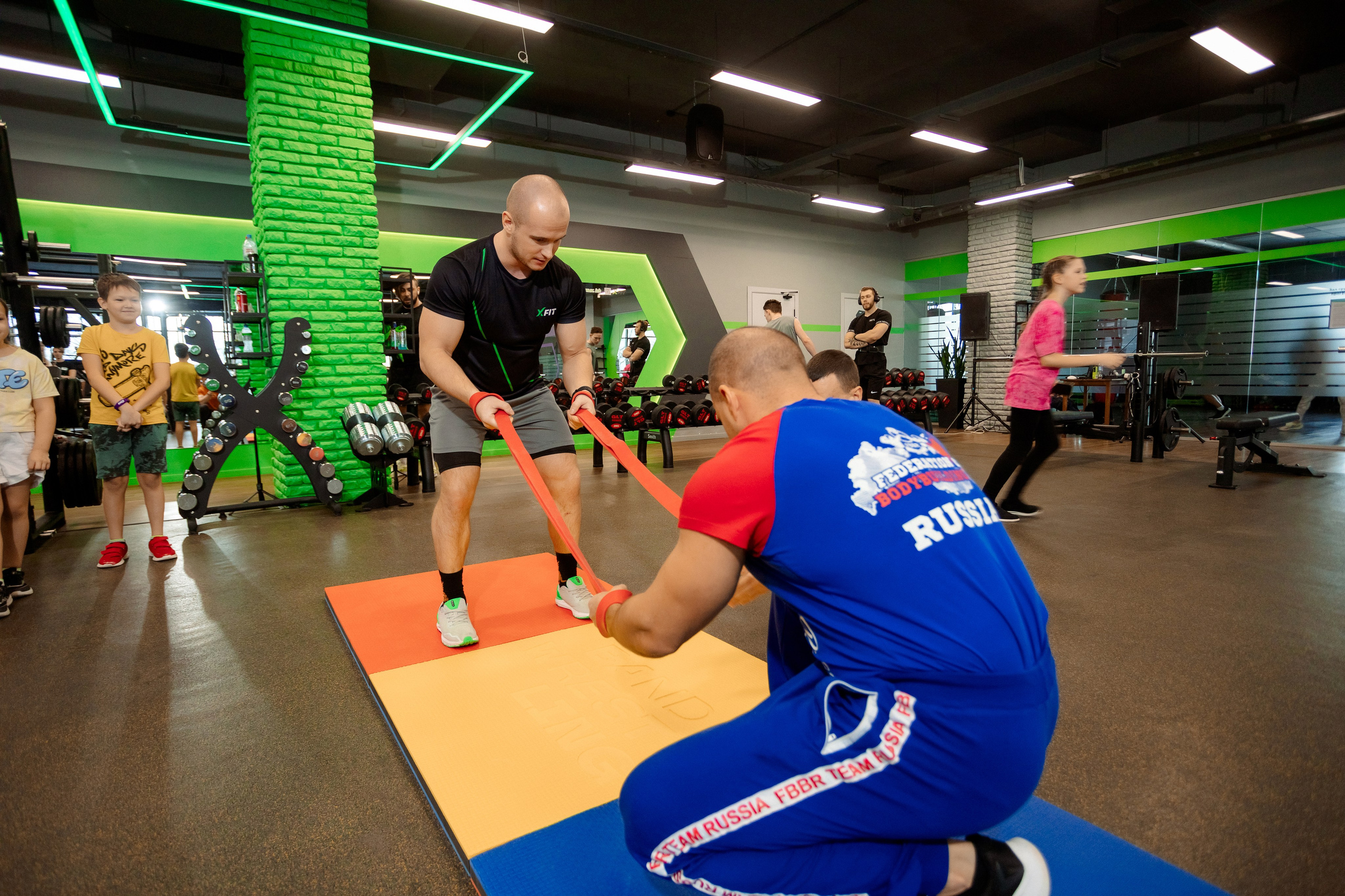 РЕПОРТАЖ: ФИТНЕСС-КЛУБ X-FIT. Профессиональный фотограф в Ижевске Леша Петров