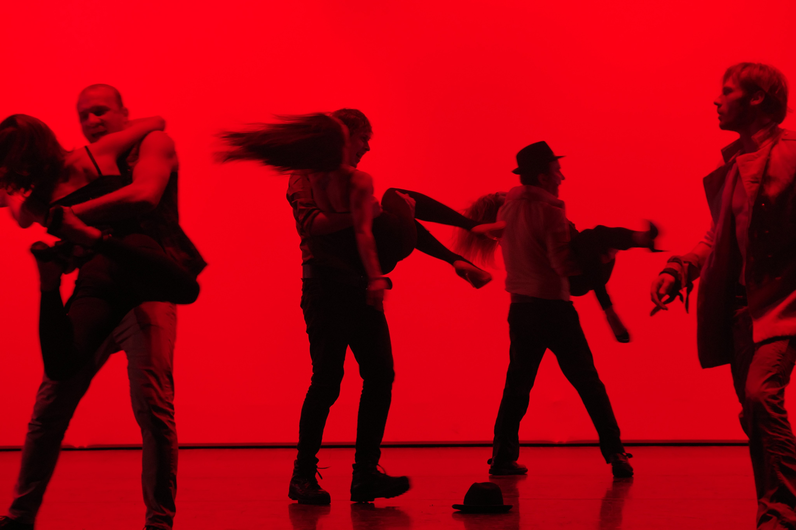 Театр И-Он, Люди и мыши. Семейный и детский фотограф Антон Зорин