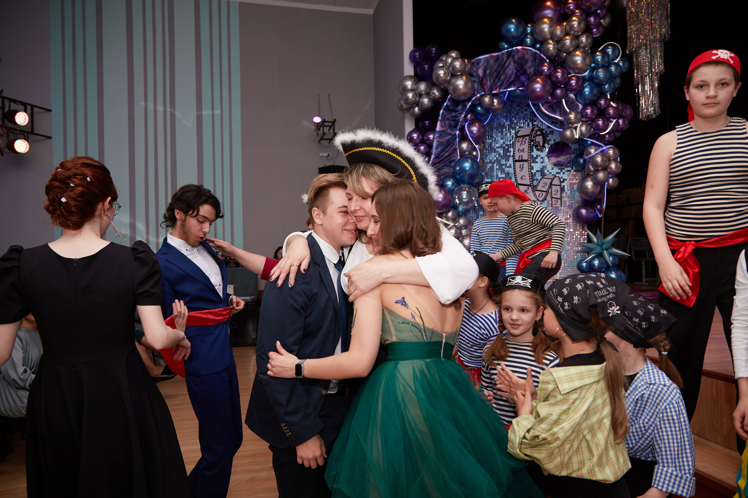 Последний звонок. Фотограф Савченко Люба. Москва