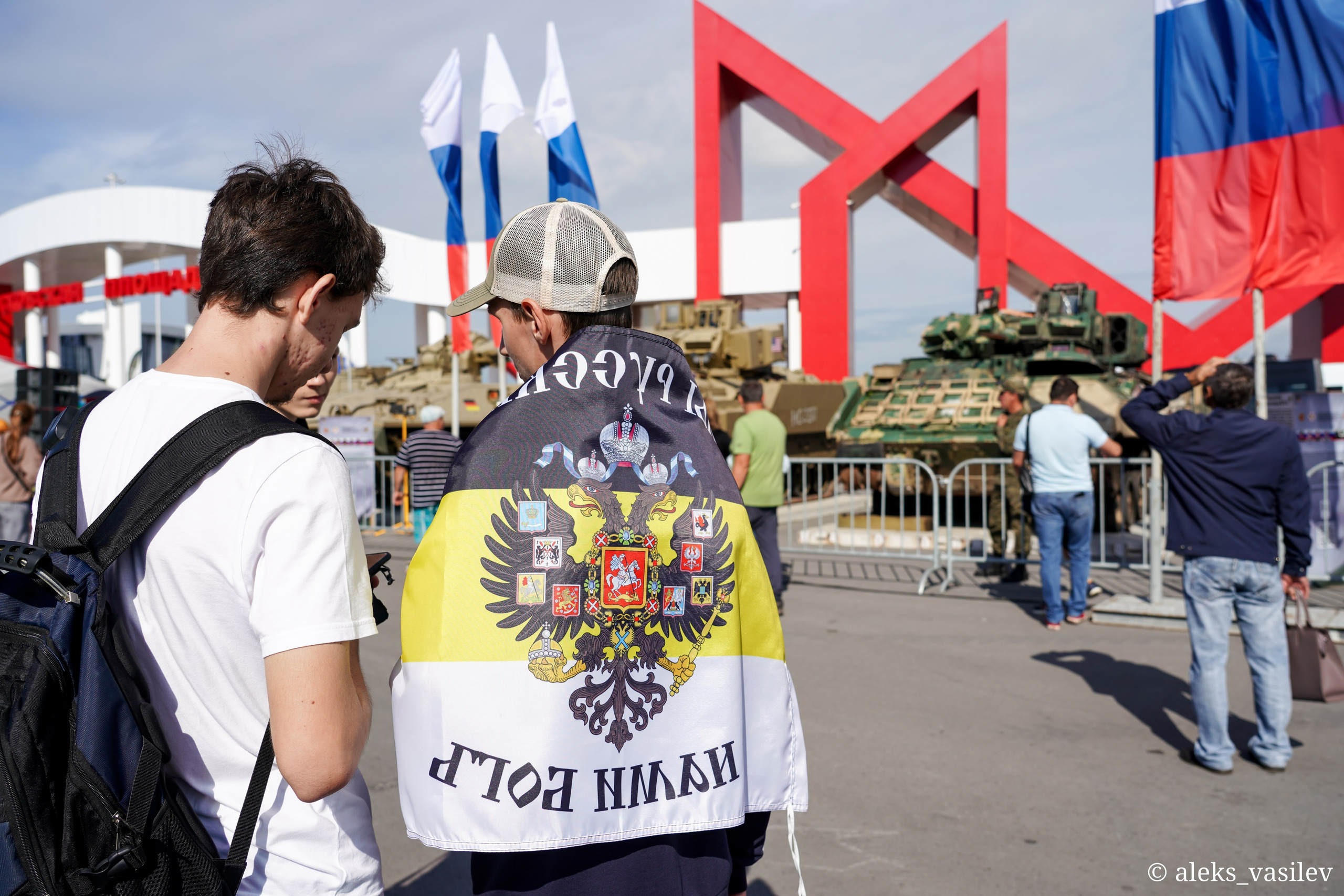 Передвижная выставкиа трофейной техники НАТО. Фотограф Кемерово