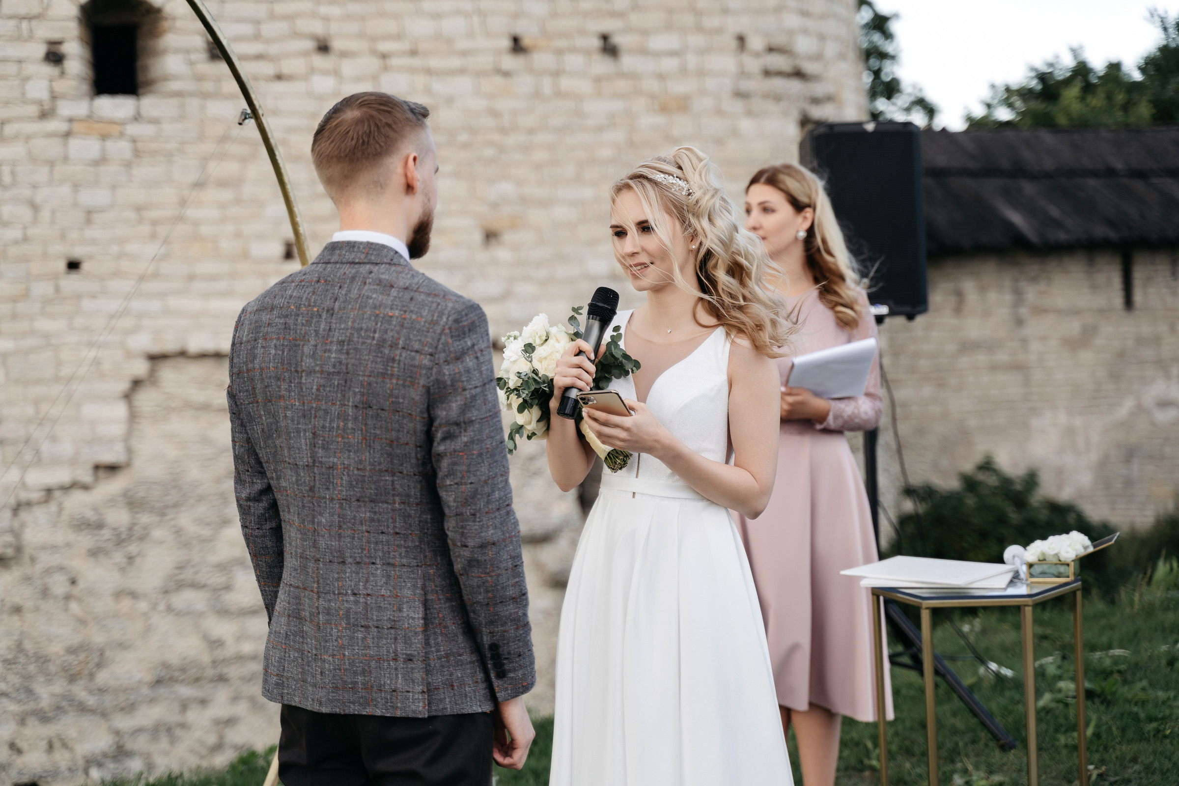 Фотограф Олег Иванов Псков ivamedia. Олег и Мария Ивановы фотограф и видеограф в Пскове Санкт - Петербурге