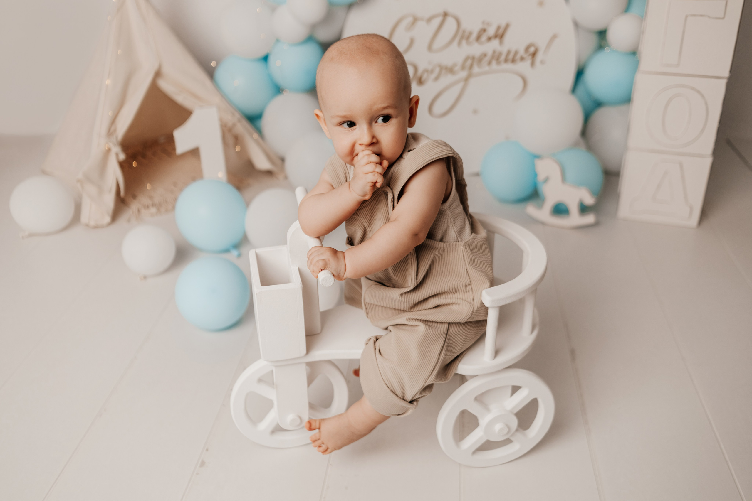 Годики. Фотограф новорождённых семейный фотограф Томск Елена Каплина