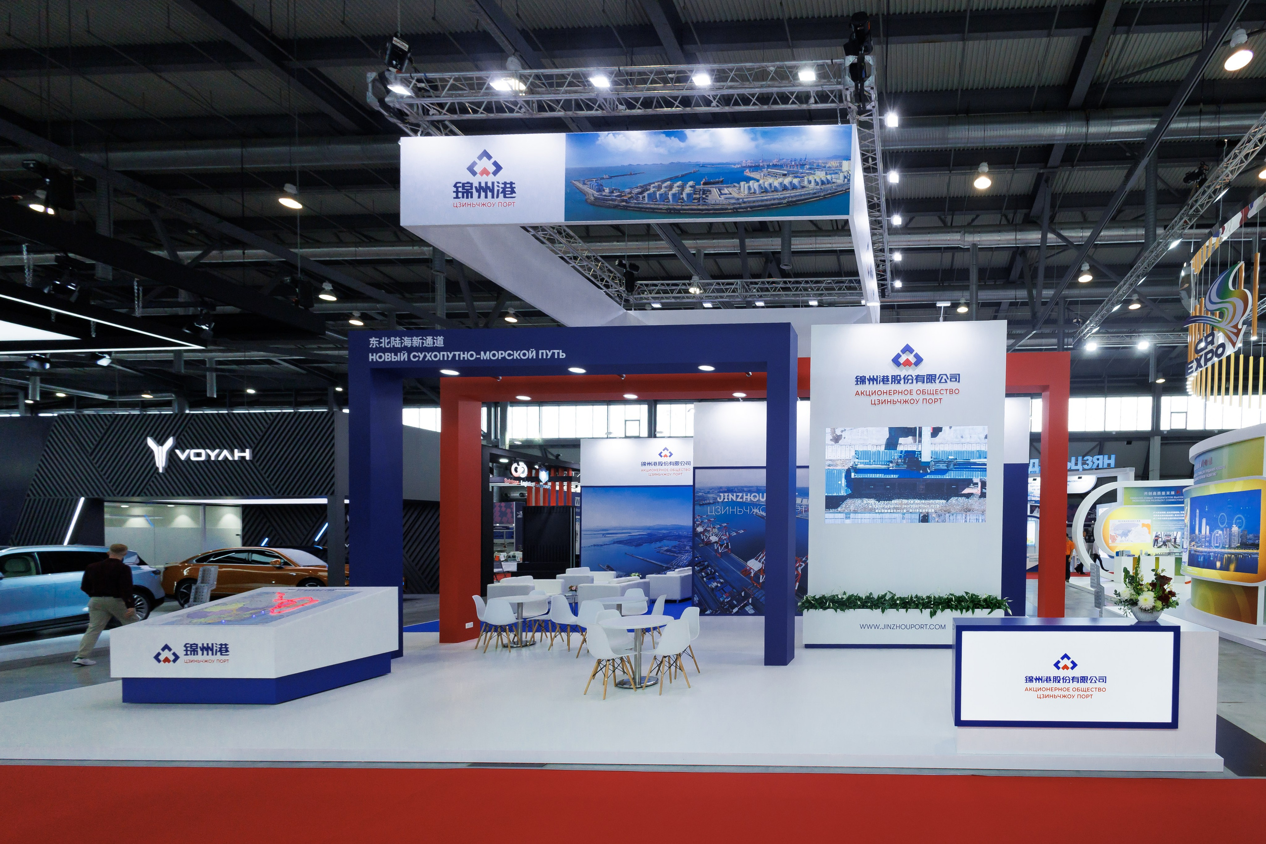 Интерьерная съемка стендов на выставке «Иннопром»