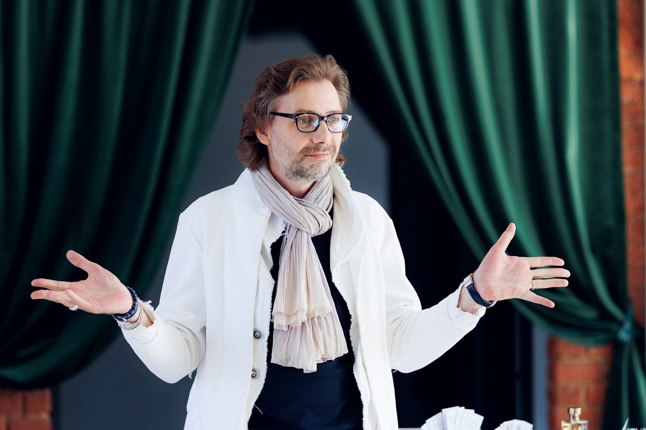 Мастер-класс в Академии парфюмерии Дениса Леонова. Алексей Соколов. Фотограф. Санкт-Петербург