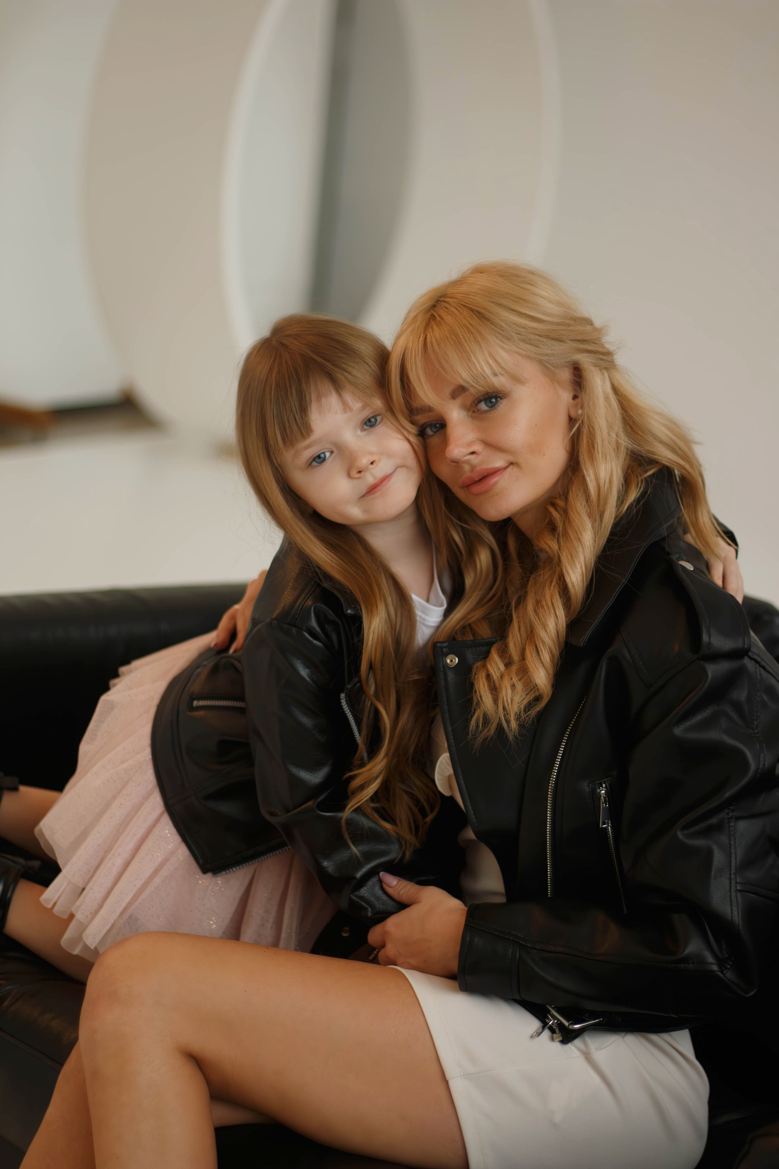 EVIJA&MILANA. Бережно сохраняю ваши чувства и истории на своих фотографиях