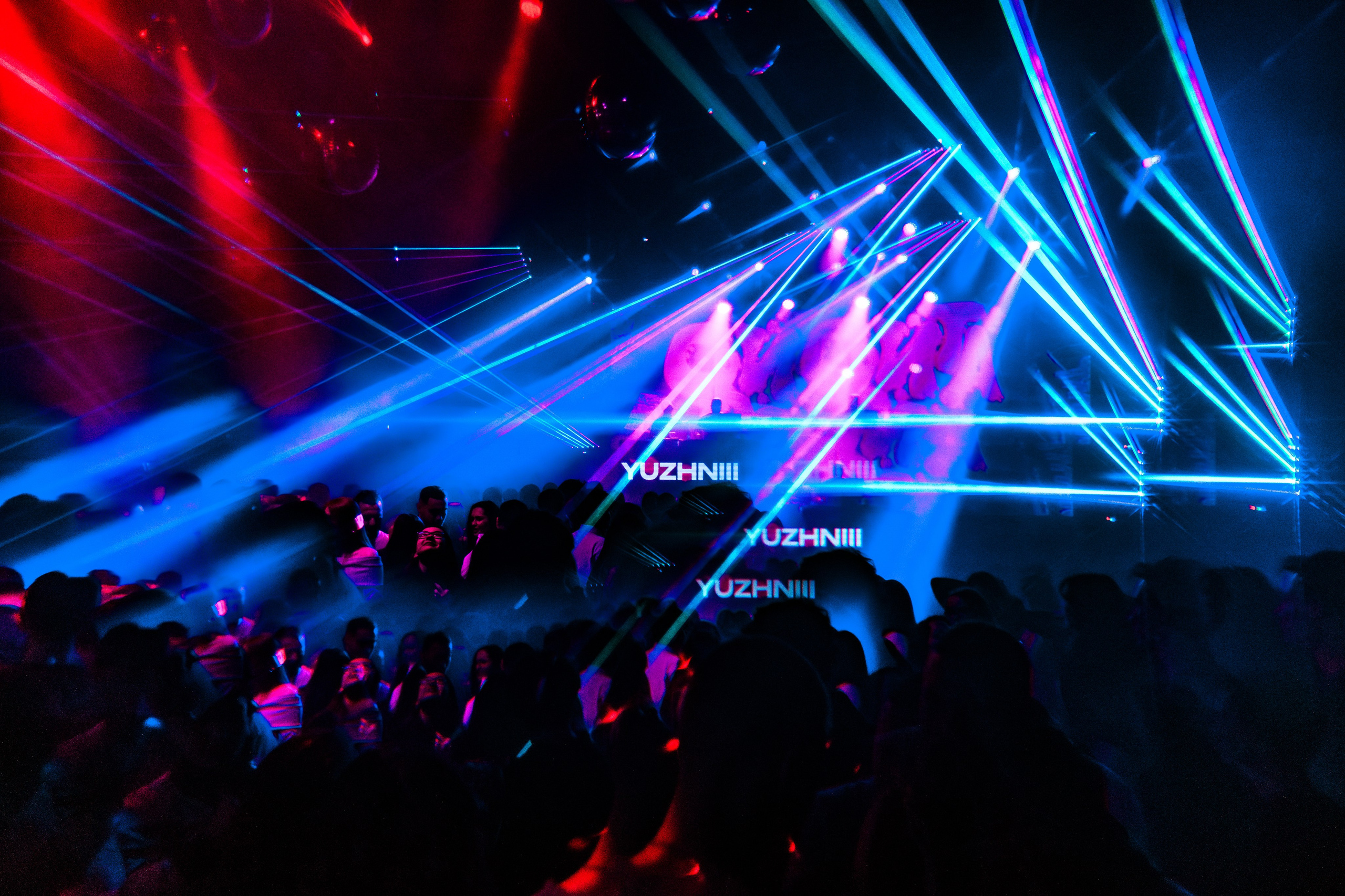 18.01.25 Tinder party. Репортажный фотограф Екатеринбург | Яркий, качественный репортаж | Концерты, клубы, репортаж, праздники, корпоративы