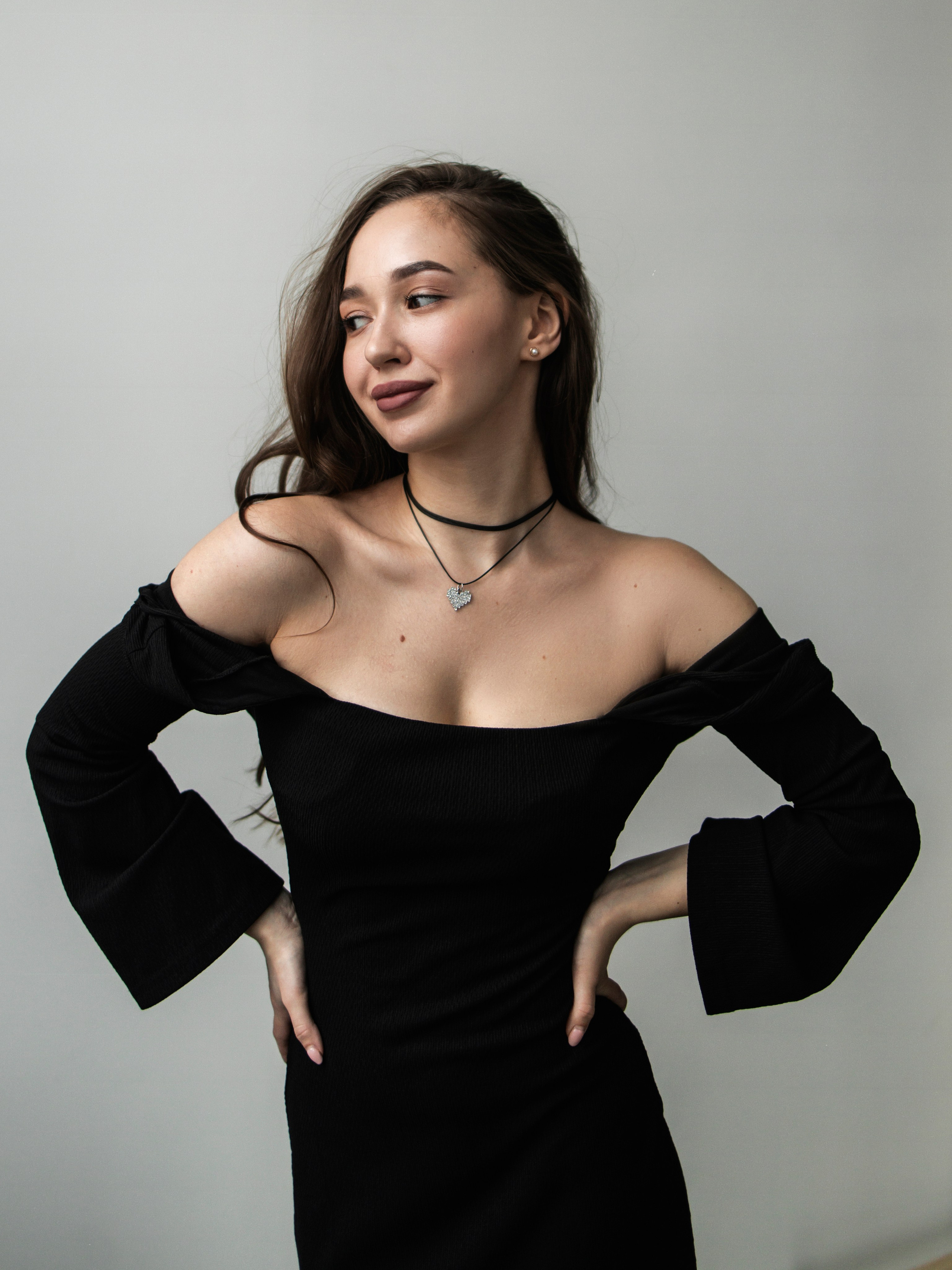 Минималистичная фотосессия в платье. Фотограф СПБ Засорина Юлия