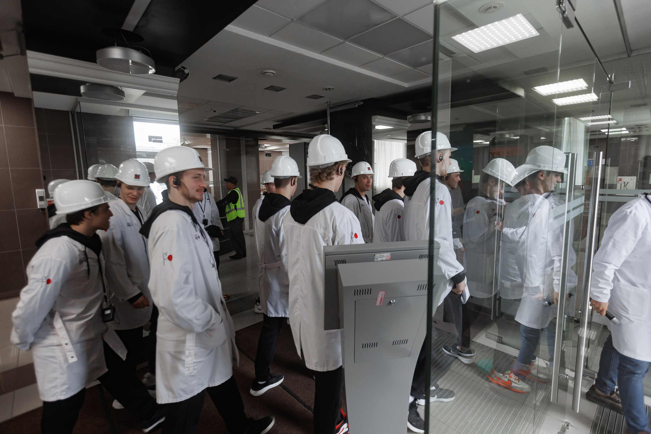 ХК Трактор. Экскурсия на Высоту 239