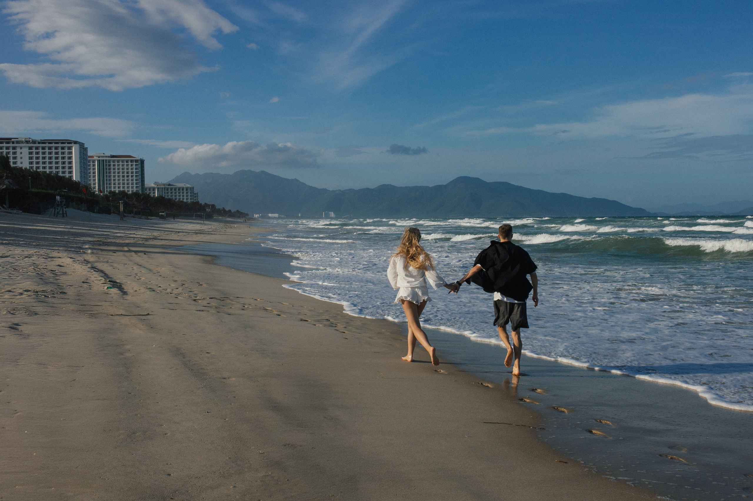 Дима и Дана пляж Бай Дай. Главная