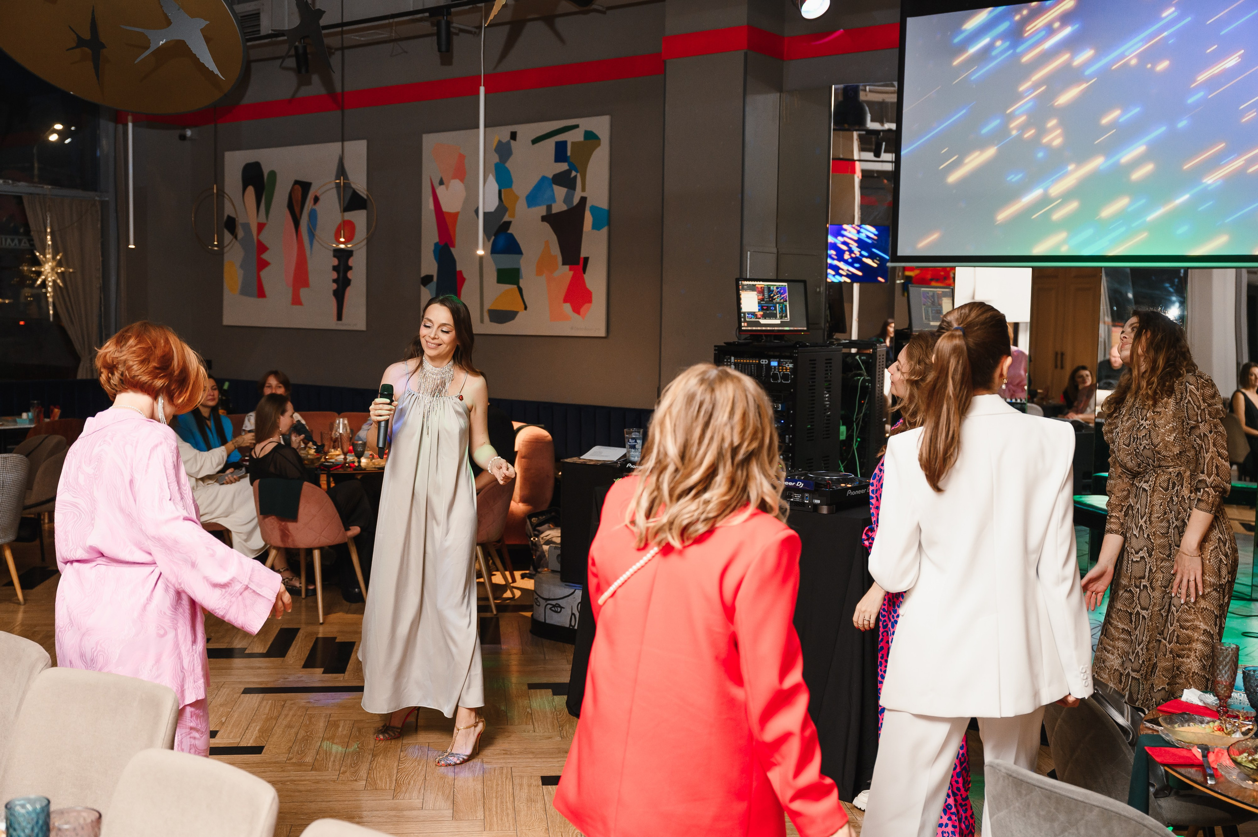 День рождения в формате выступления. Wedding and family photographer USA