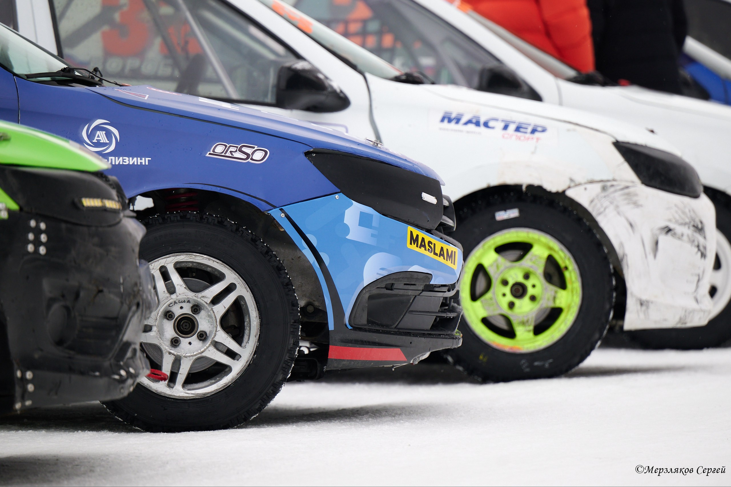 Трековые автогонки на льду Чемпионат России. Спортивный репортажный фотограф в Ижевске Сергей Мерзляков