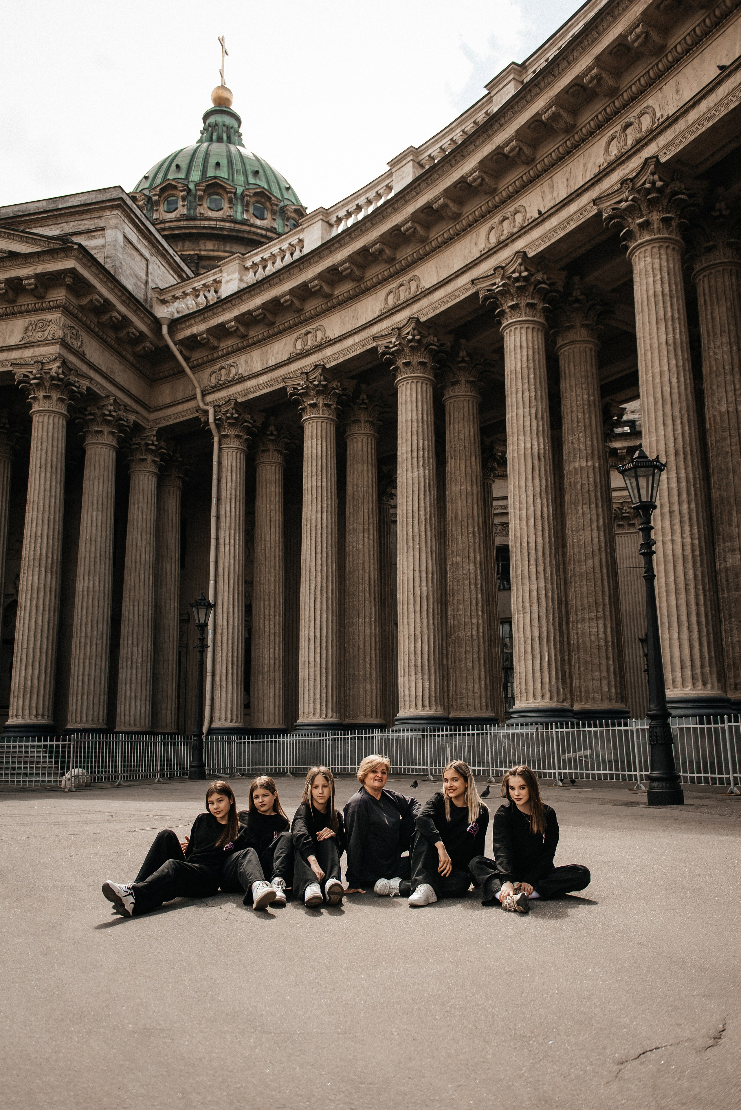 контент фотосъёмка для студии танца у Казанского собора