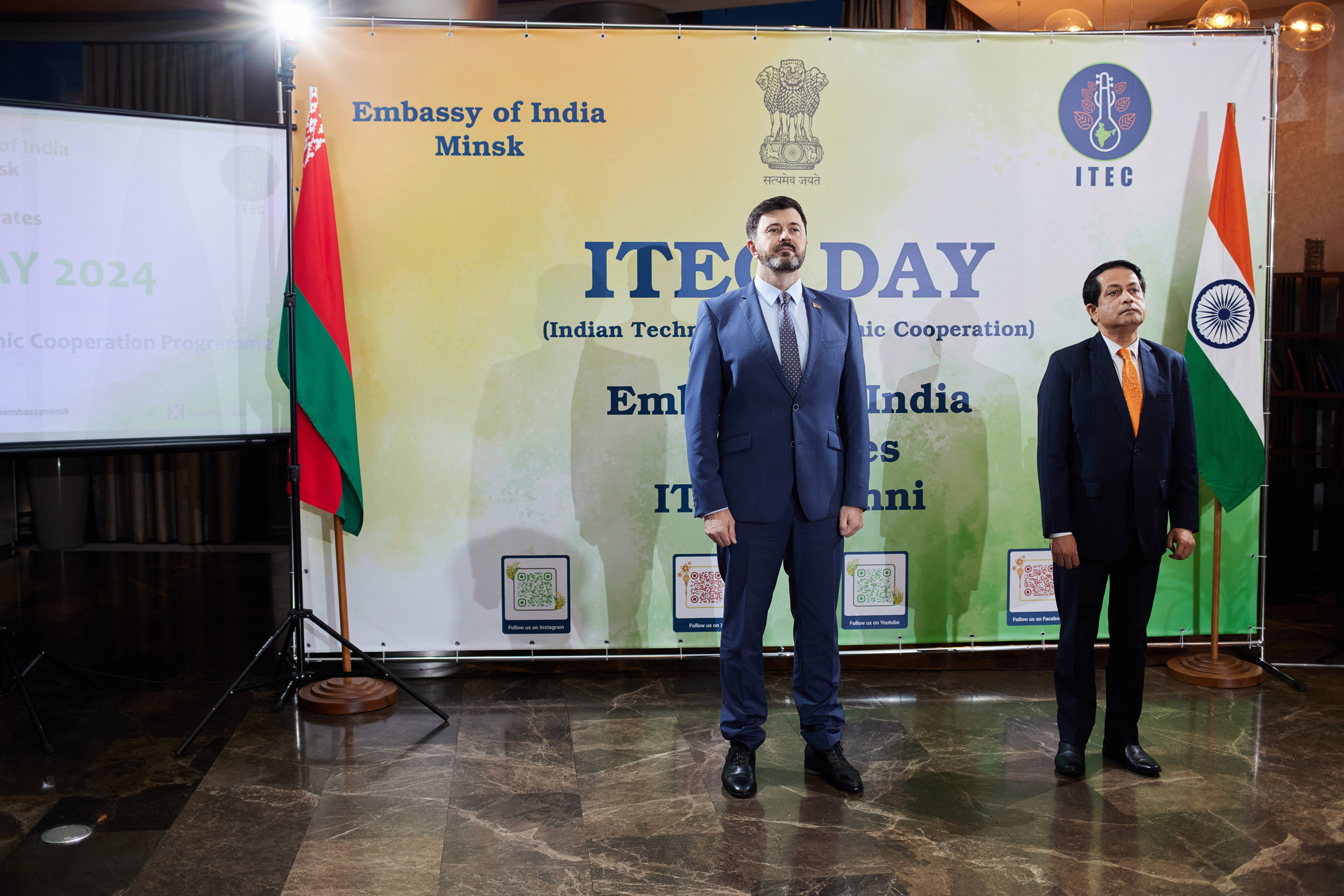 Посольство Индии. Свадебная, репортажная фотосъемка и видеосъемка в Минске. Илья и Юлия Ширмановы. Фотограф | Видеограф | Минск