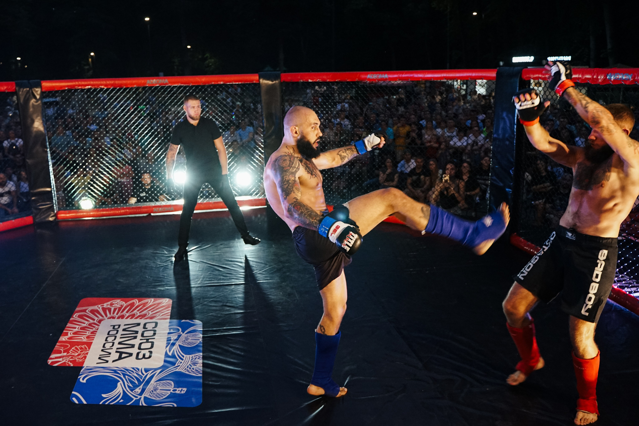 Вечер боев в ЦПКиО. Фотограф Надежда Погребняк | Рязань | Москва