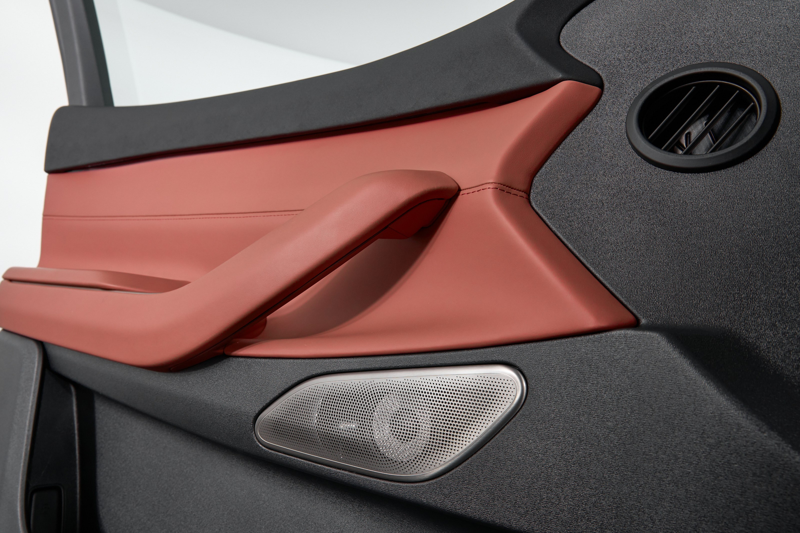 NIO EC7. Фотограф Николай Прокофьев модельные тесты в Москве