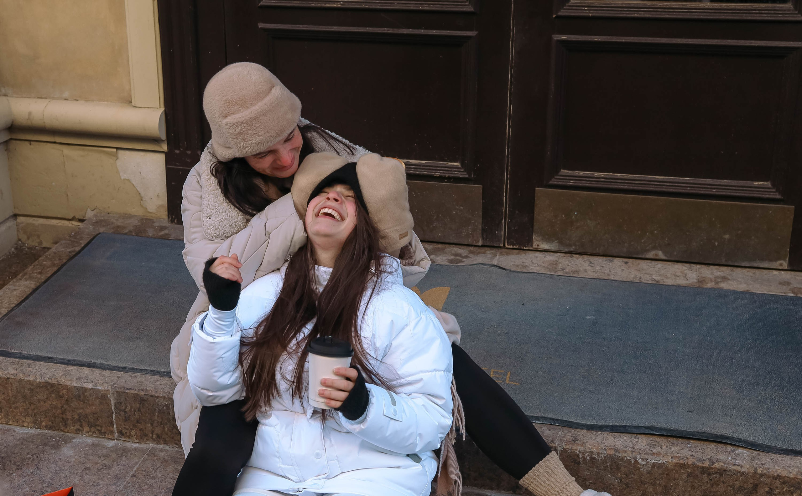 Мама с дочкой