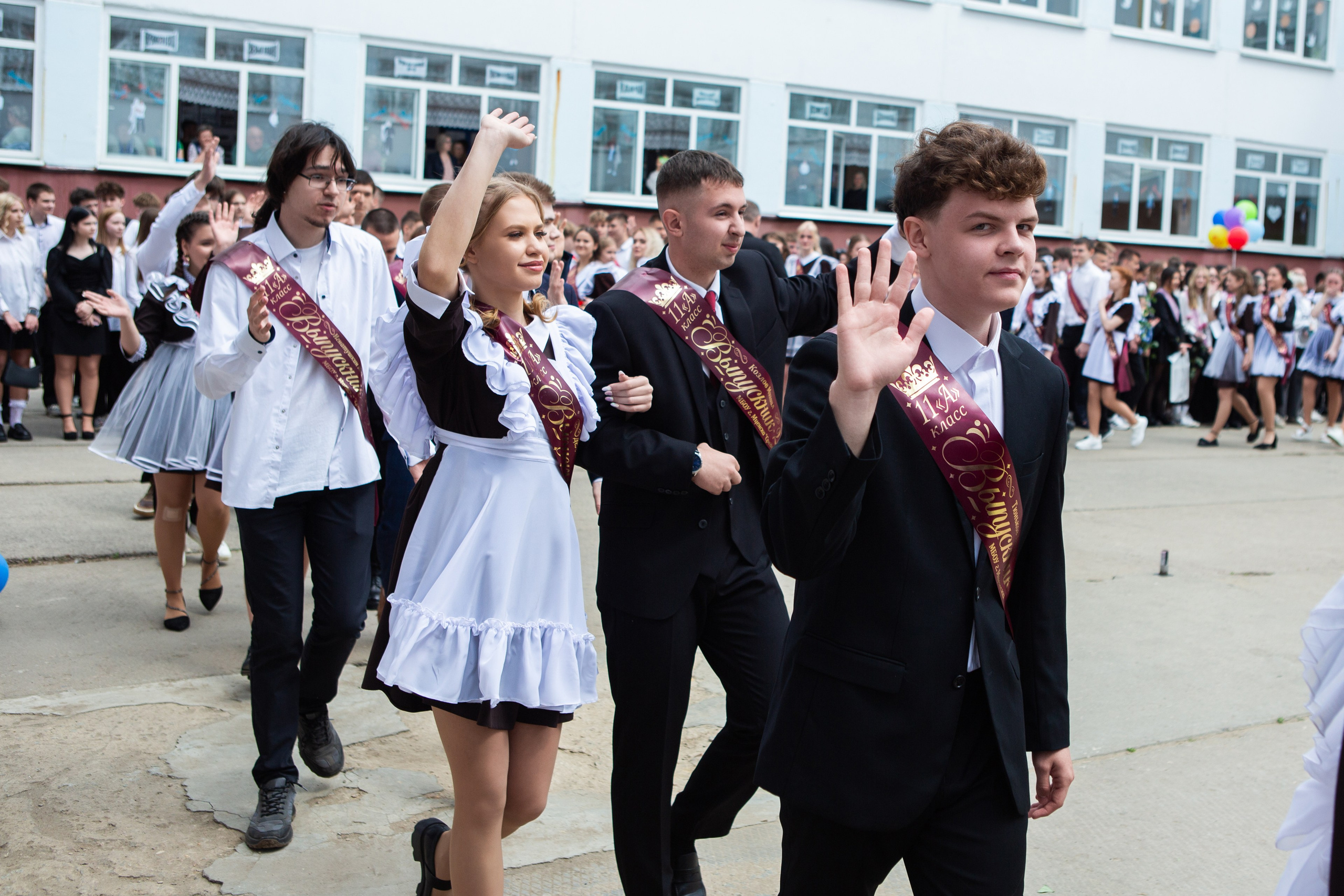 ПОСЛЕДНИЙ ЗВОНОК 2025 9 ШКОЛА Г. МЦЕНСК. Профессиональный фотограф в Мценске и Орловской области