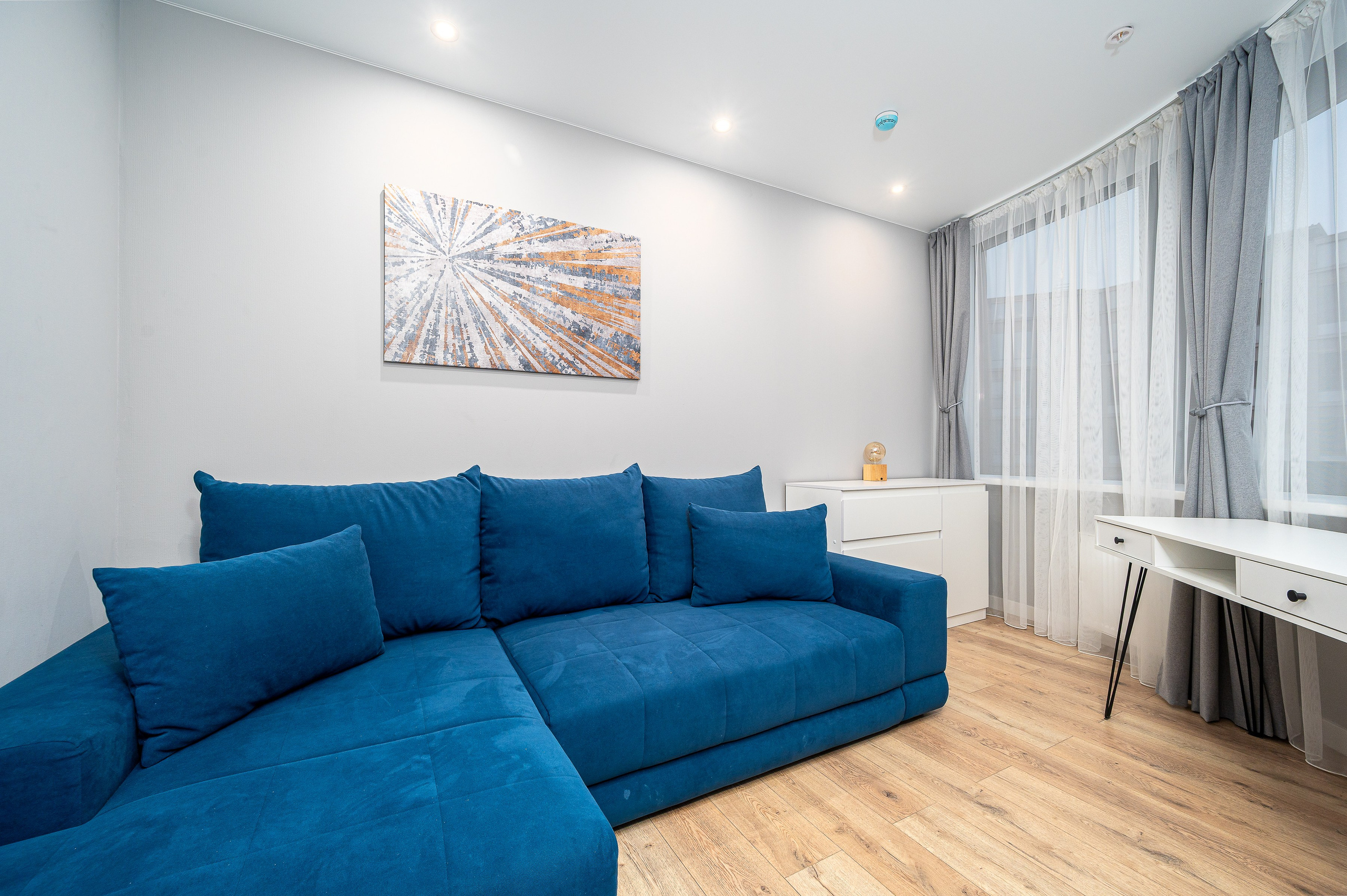 Номер под аренду в Glorax. Интерьерный фотограф. Фото- видеосъемка недвижимости Санкт-Петербург