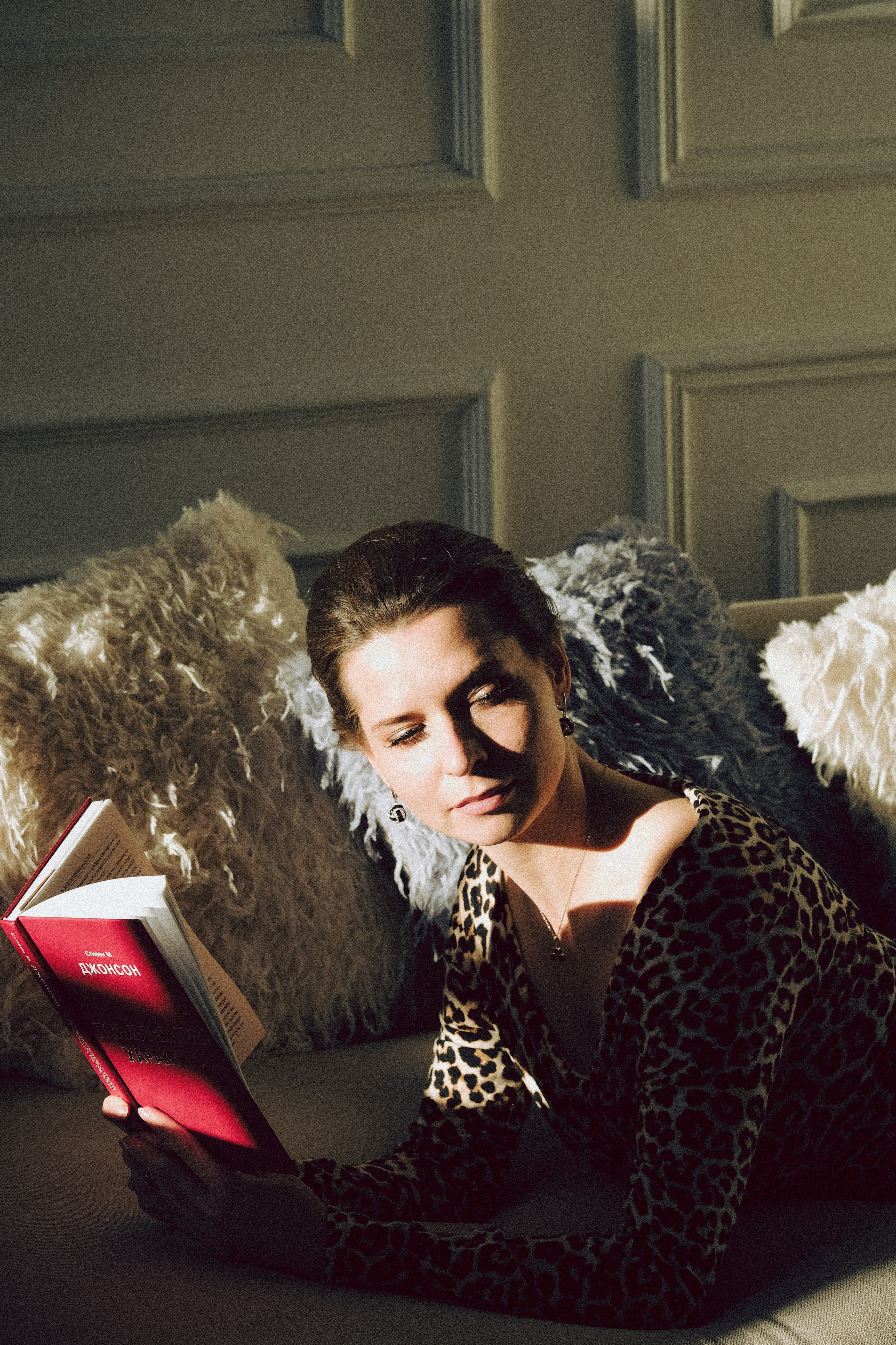 ФОТОСЕСИИЯ В СТУДИИ ДЛЯ ДЕВУШКИ ПСИХОЛОГА. Профессиональный фотограф, Санкт-Петербург — Виктория Богомолова