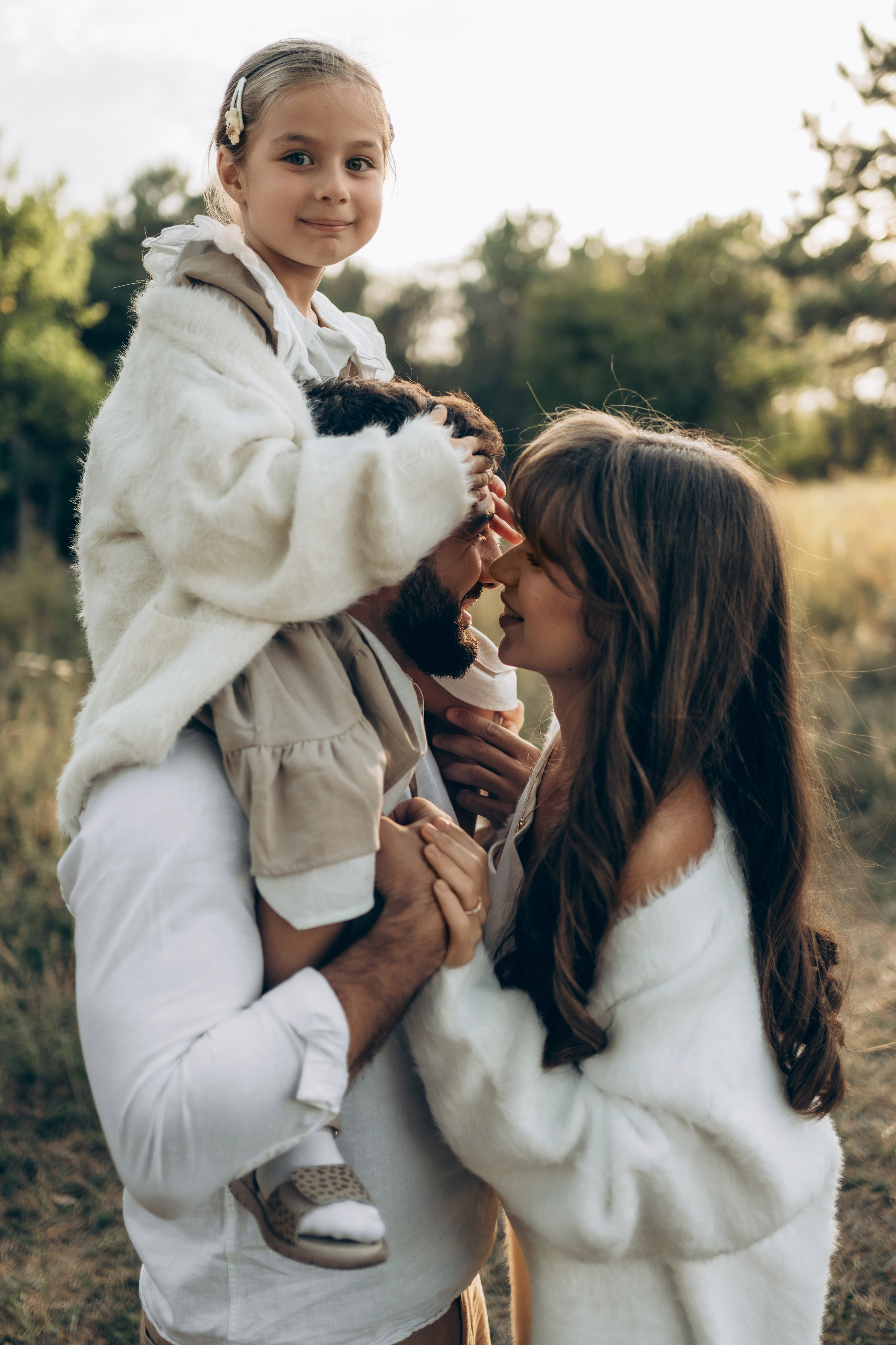 Георгий, Дарья и Афина. Главная