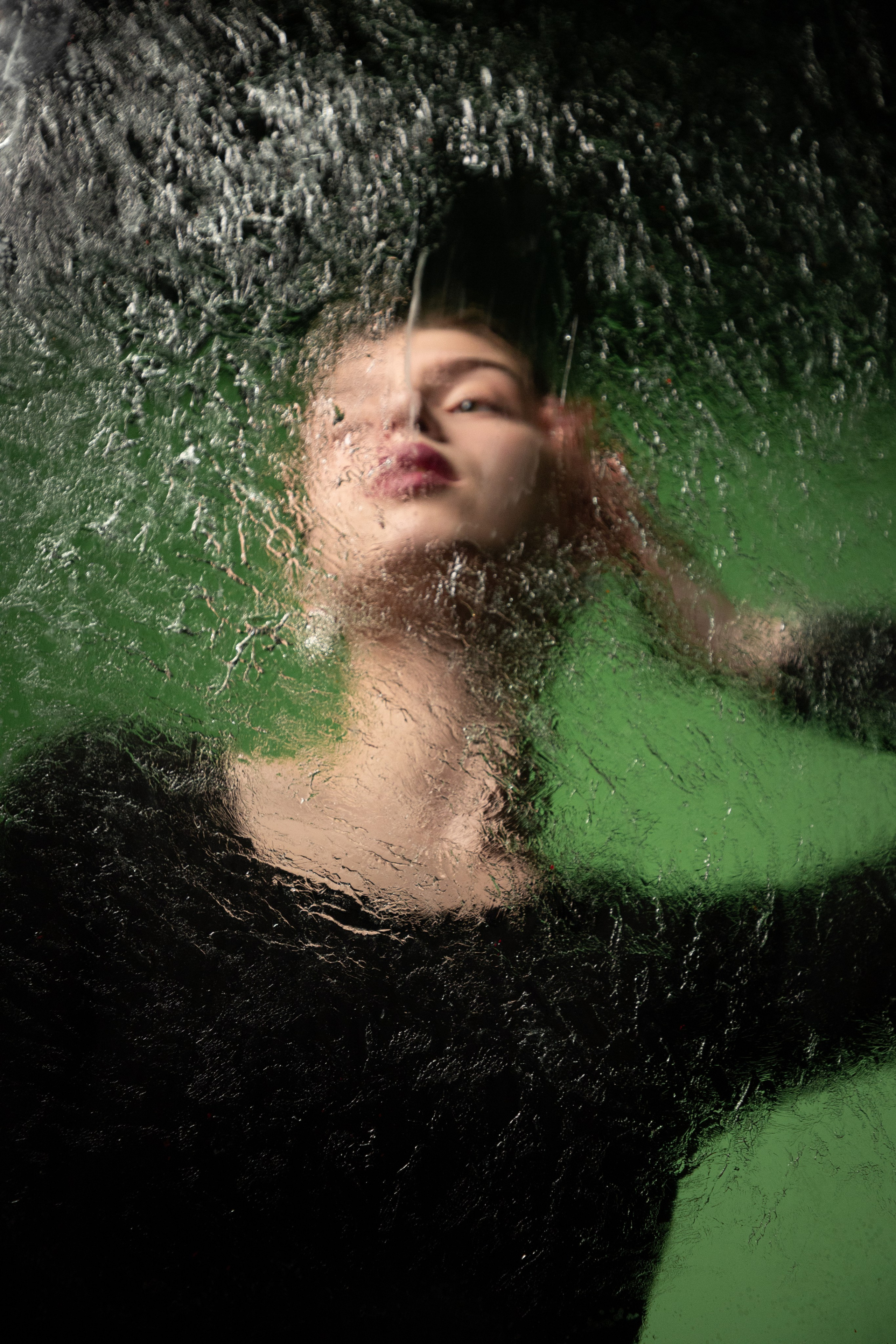 Завораживающая фотосессия «за стеклом». Фотограф Анастасия Тихонова